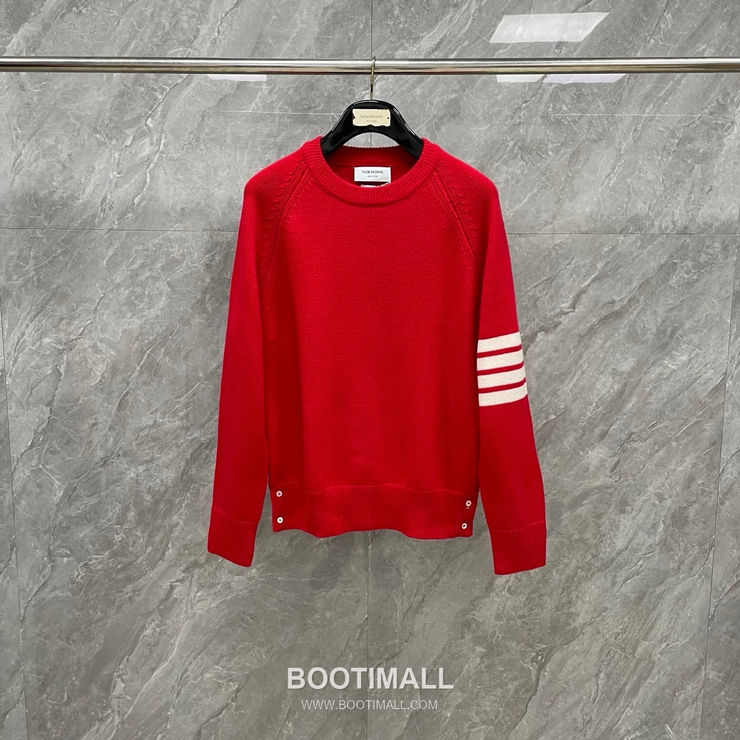 Thom Browne Crew Neck Short Wool Sweater with 4-Bar Stripe Wool Red Sweater 크루넥 숏 울 스웨터 4-바 스트라이프 울 레드 스웨터 7