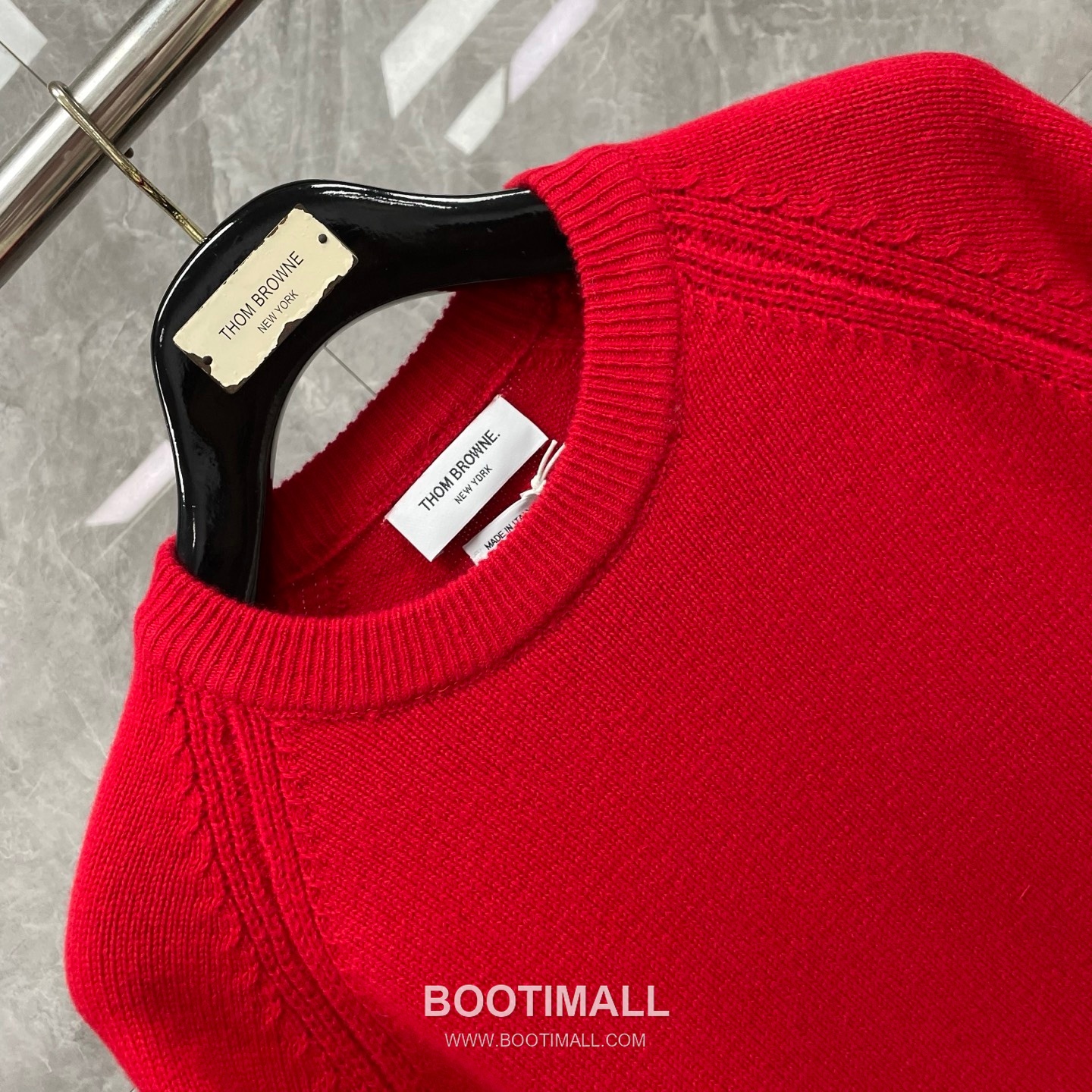 Thom Browne Crew Neck Short Wool Sweater with 4-Bar Stripe Wool Red Sweater 크루넥 숏 울 스웨터 4-바 스트라이프 울 레드 스웨터 9