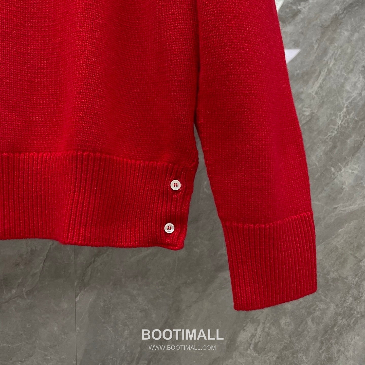 Thom Browne Crew Neck Short Wool Sweater with 4-Bar Stripe Wool Red Sweater 크루넥 숏 울 스웨터 4-바 스트라이프 울 레드 스웨터 11