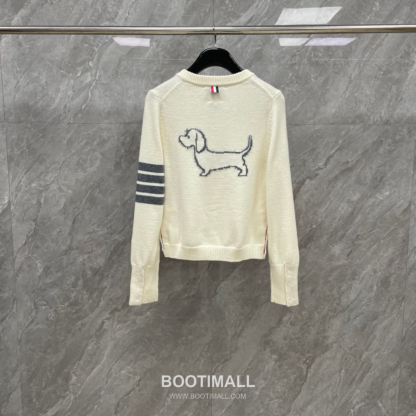 Thom Browne Back Dog Embroidered Short Cardigan Fine Wool Blend Red Cardigan 백 도그 자수 숏 카디건 파인 울 블렌드 레드 카디건 0, 1, 2 22