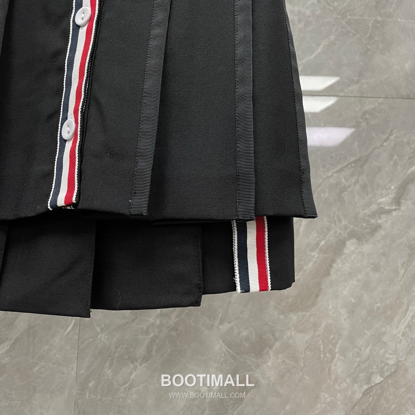 Thom Browne Tricolor Ribbed Hoodie Cotton Navy Hoodie 트라이컬러 리브드 후드 코튼 네이비 후드 -3 18