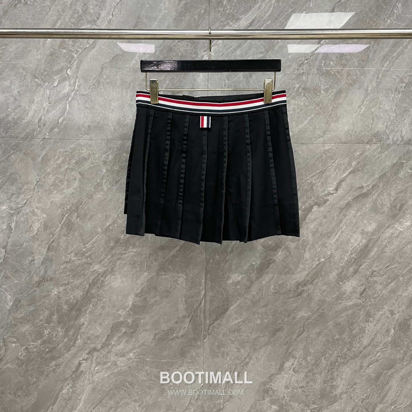 Thom Browne Tricolor Ribbed Hoodie Cotton Navy Hoodie 트라이컬러 리브드 후드 코튼 네이비 후드 -3 21