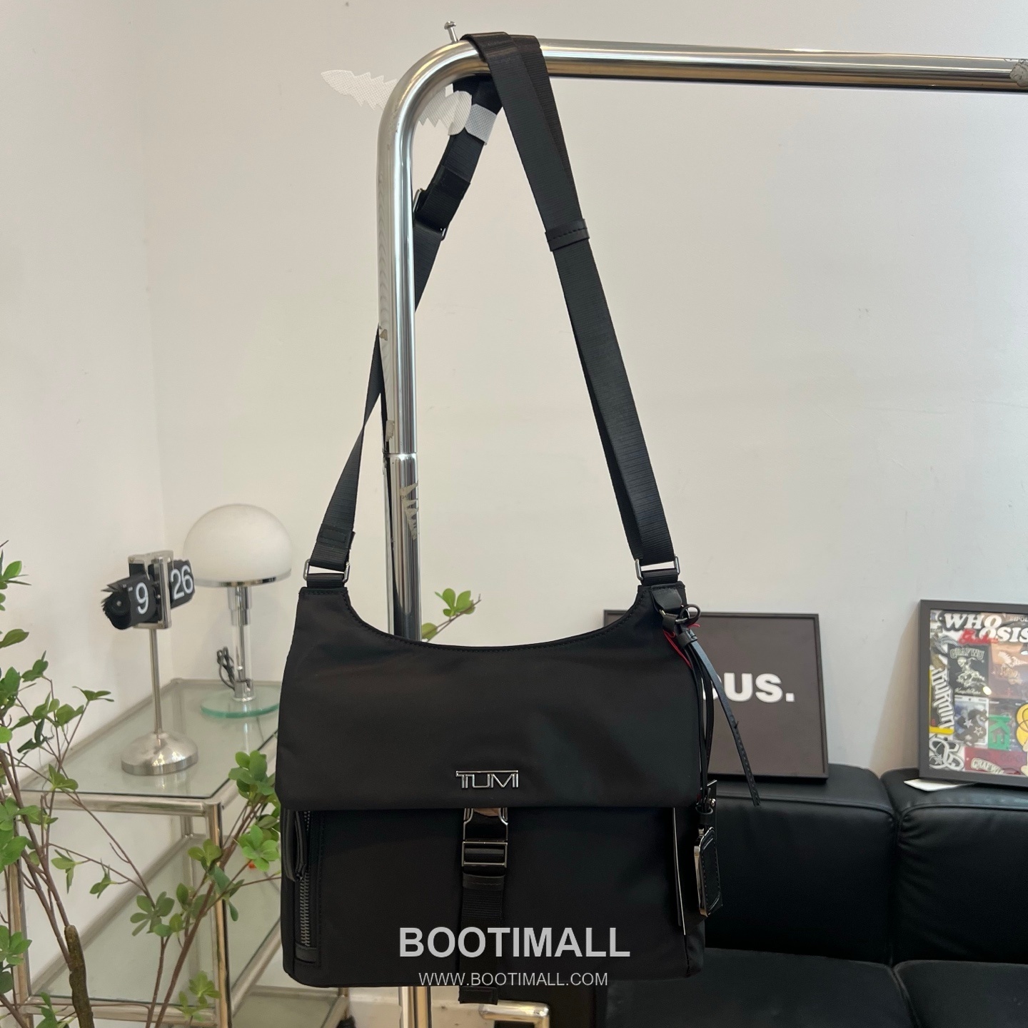 TUMI Voyageur 196658 Nylon Black Crossbody Bag 투미 보야주 196658 나일론 블랙 크로스백 29cm 1