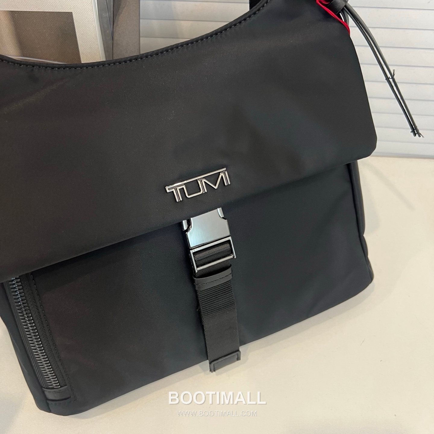 TUMI Voyageur 196658 Nylon Black Crossbody Bag 투미 보야주 196658 나일론 블랙 크로스백 29cm 4