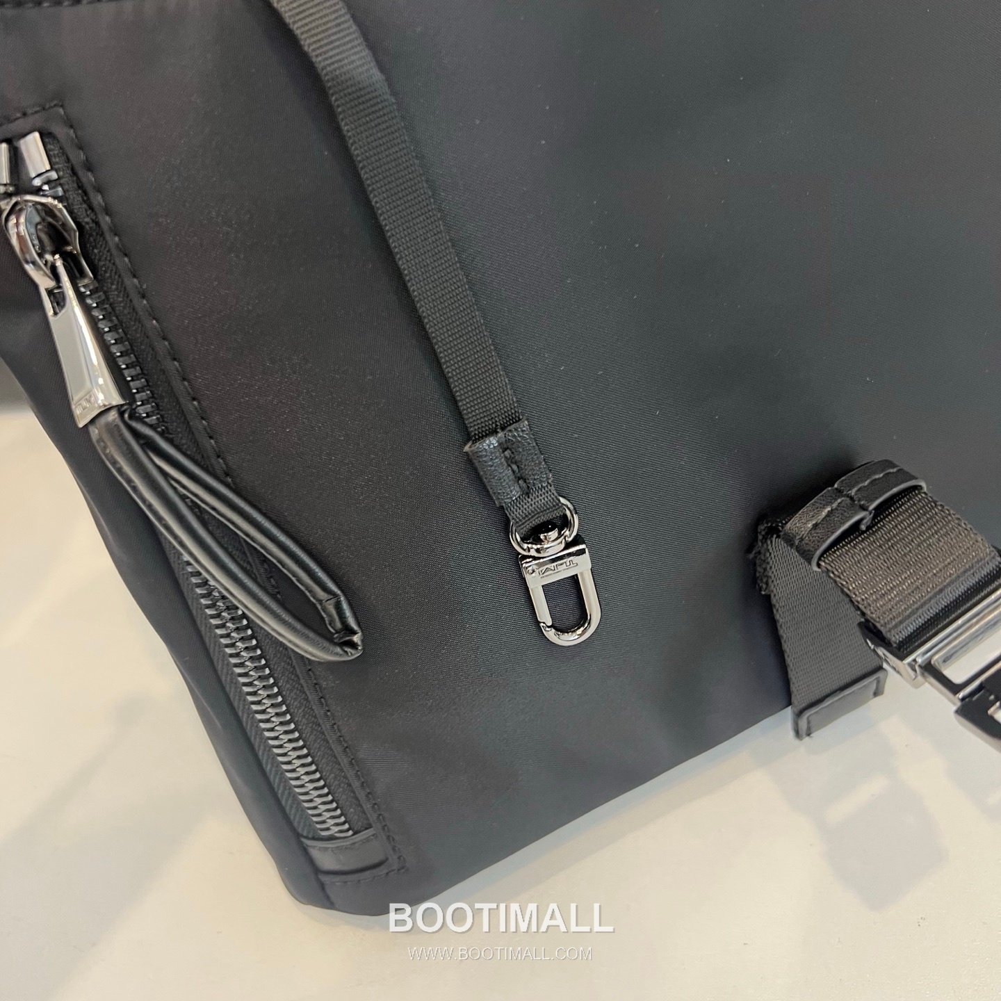 TUMI Voyageur 196658 Nylon Black Crossbody Bag 투미 보야주 196658 나일론 블랙 크로스백 29cm 6