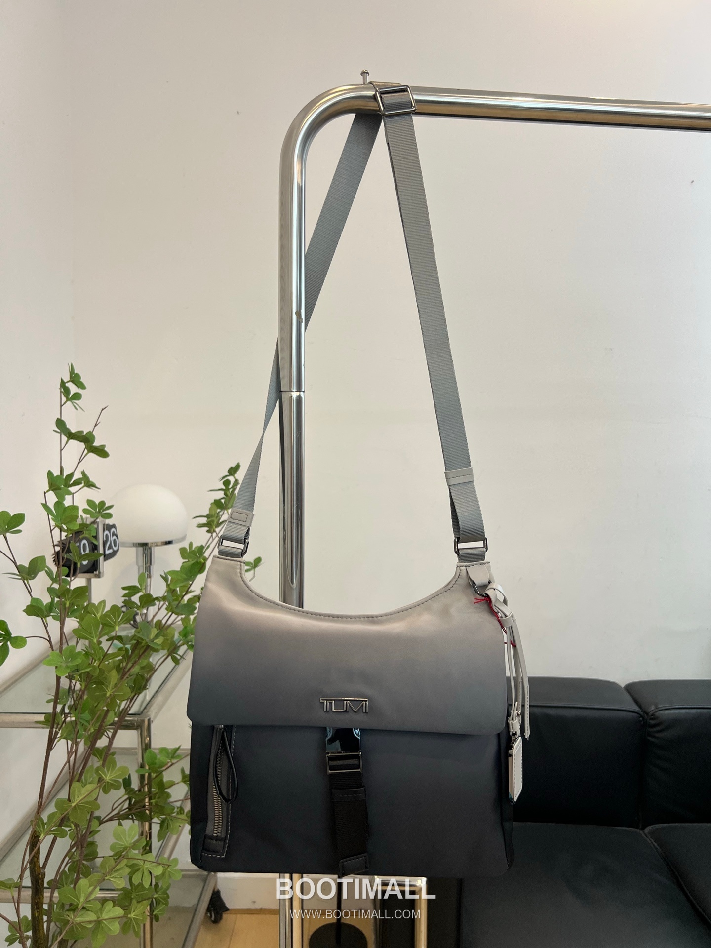 TUMI Voyageur 196658 Nylon Gradient Crossbody Bag 투미 보야지 196658 나일론 그라데이션 크로스백 29cm 1