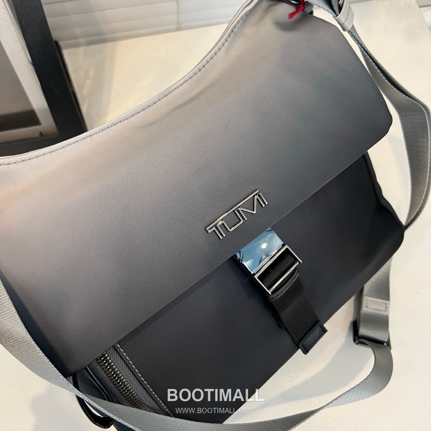 TUMI Voyageur 196658 Nylon Gradient Crossbody Bag 투미 보야지 196658 나일론 그라데이션 크로스백 29cm 6