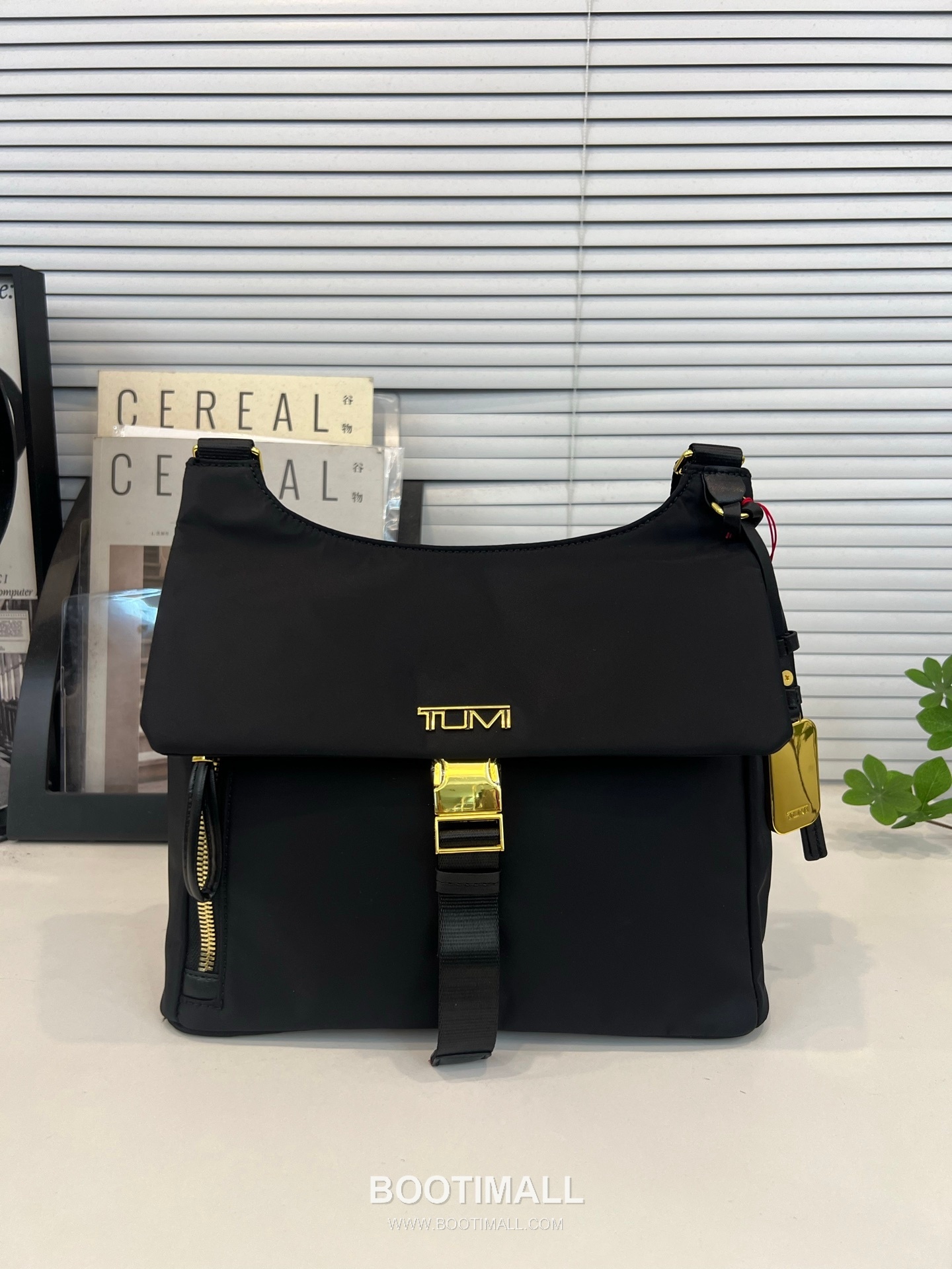 TUMI 196658 Voyageur Nylon Blue Crossbody Bag 투미 196658 보야저 나일론 블루 크로스백 29cm 2