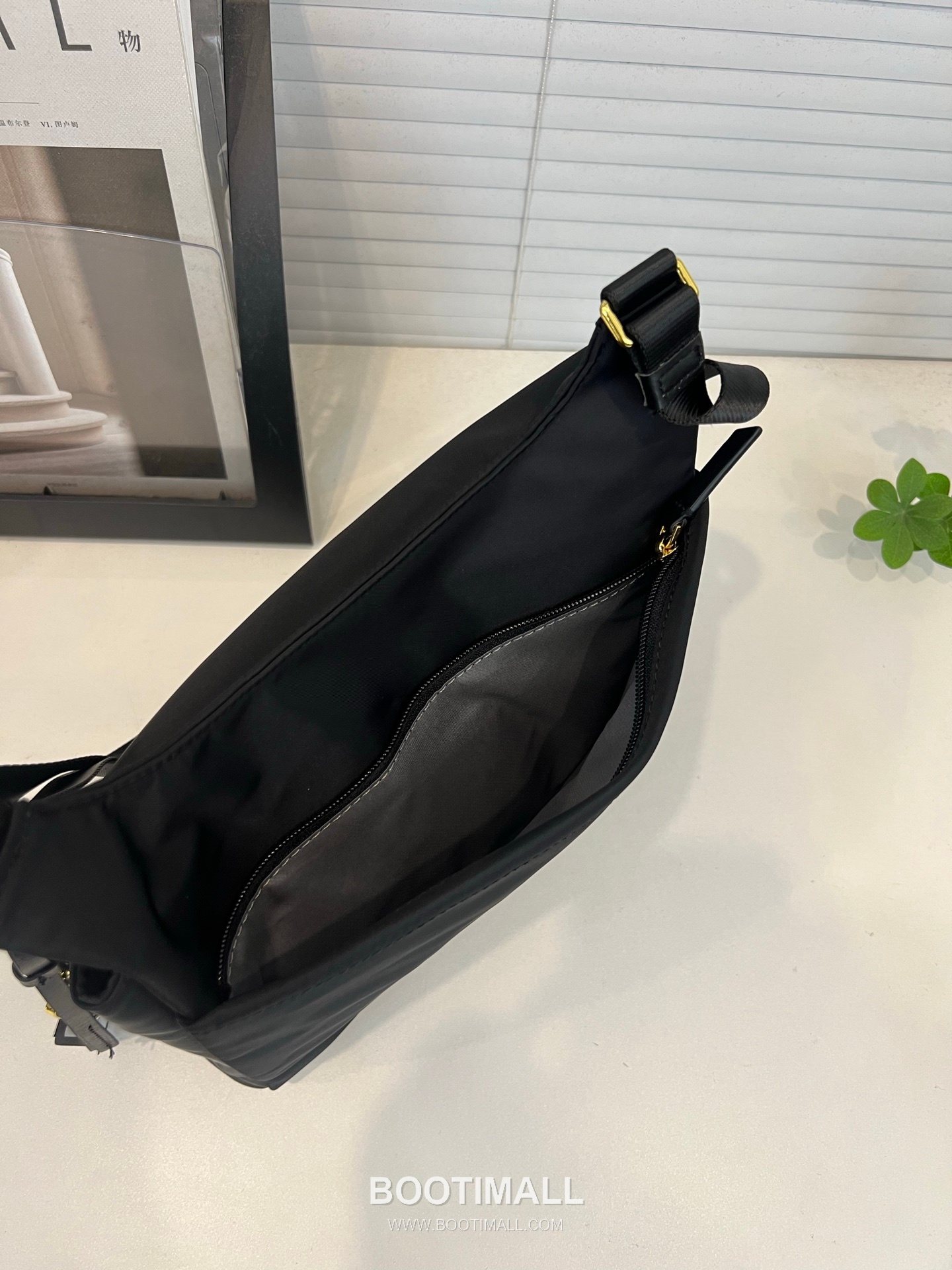 TUMI 196658 Voyageur Nylon Blue Crossbody Bag 투미 196658 보야저 나일론 블루 크로스백 29cm 5