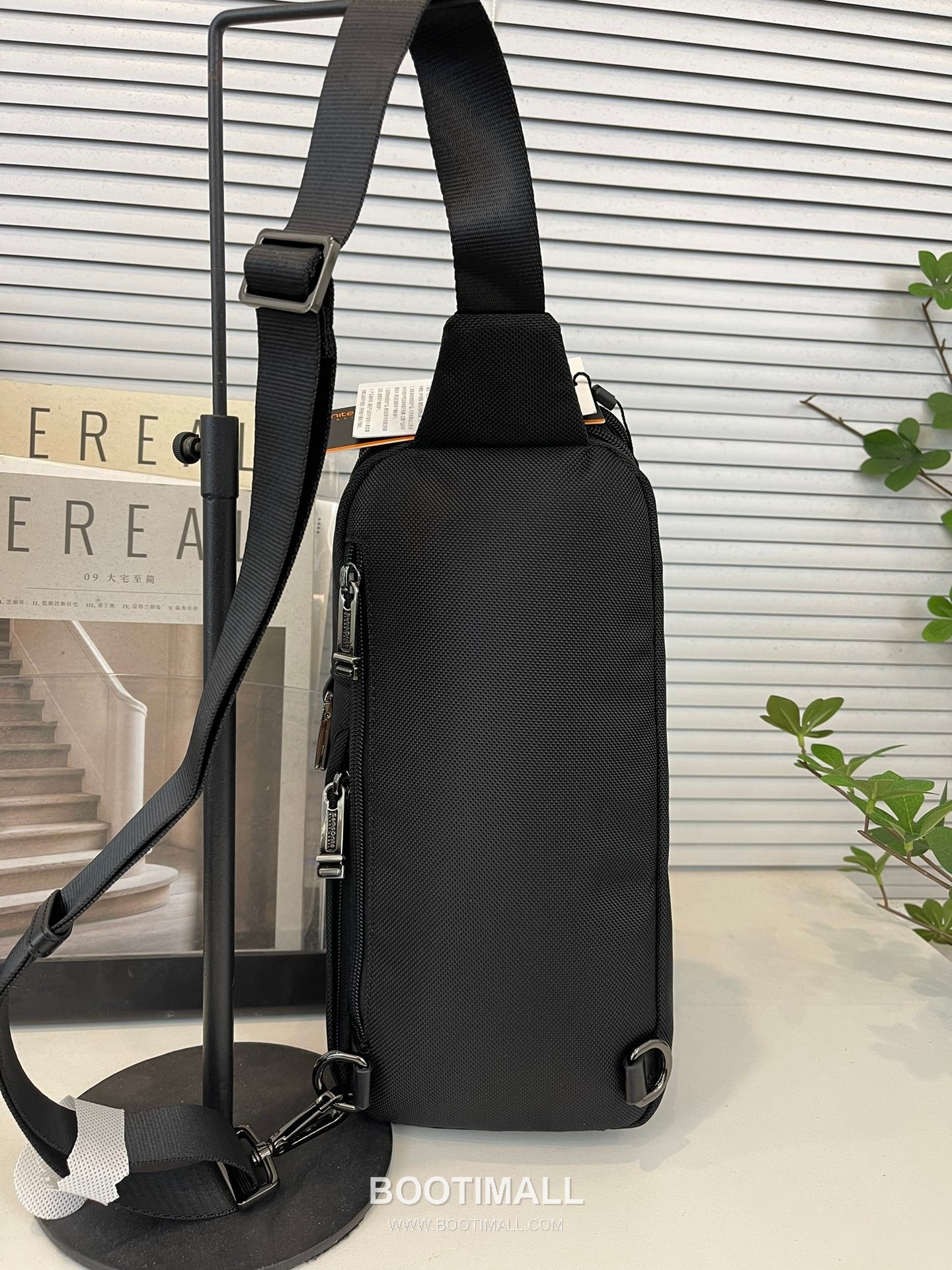 Samsonite Encode Crossbody Bag HO0 1260D Ballistic Nylon with Leather Trim Black Crossbody Bag 쌤소나이트 인코드 크로스바디 백 HO0 1260D 발리스틱 나일론 & 레더 트리밍 블랙 크로스백 30.5cm 6