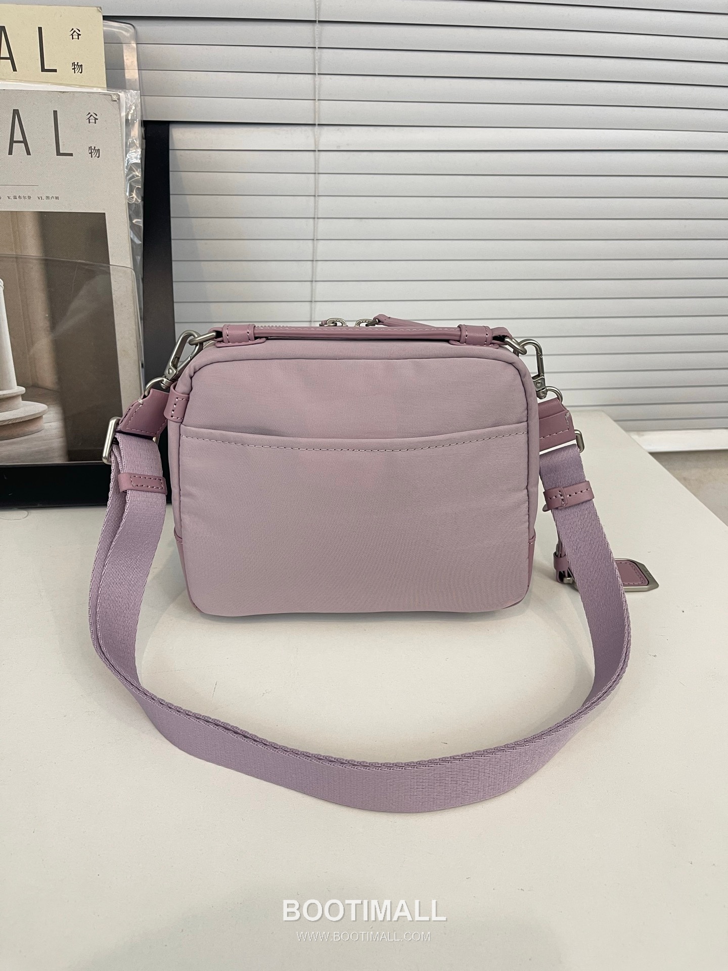 TUMI Voyageur Teghan Crossbody 196692 Nylon Parachute Fabric Lavender Purple Crossbody Bag 투미 보야지 테간 크로스백 196692 나일론 파라슈트 패브릭 라벤더 퍼플 크로스백 21cm 2
