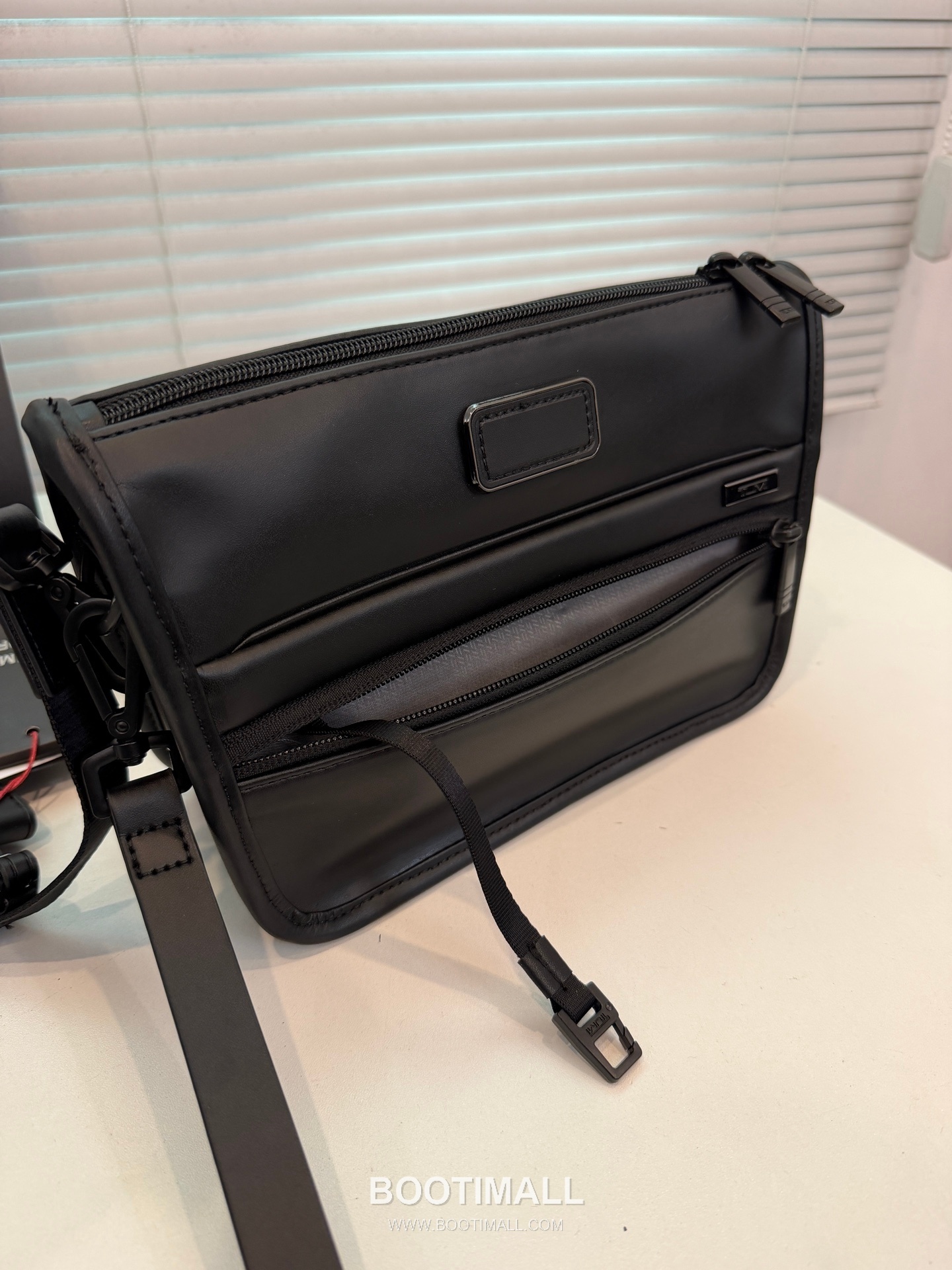 TUMI Alpha 4 Crossbody 9203725 Ballistic Nylon Black Crossbody Bag 투미 알파 4 크로스바디 9203725 발리스틱 나일론 블랙 크로스백 28cm 7