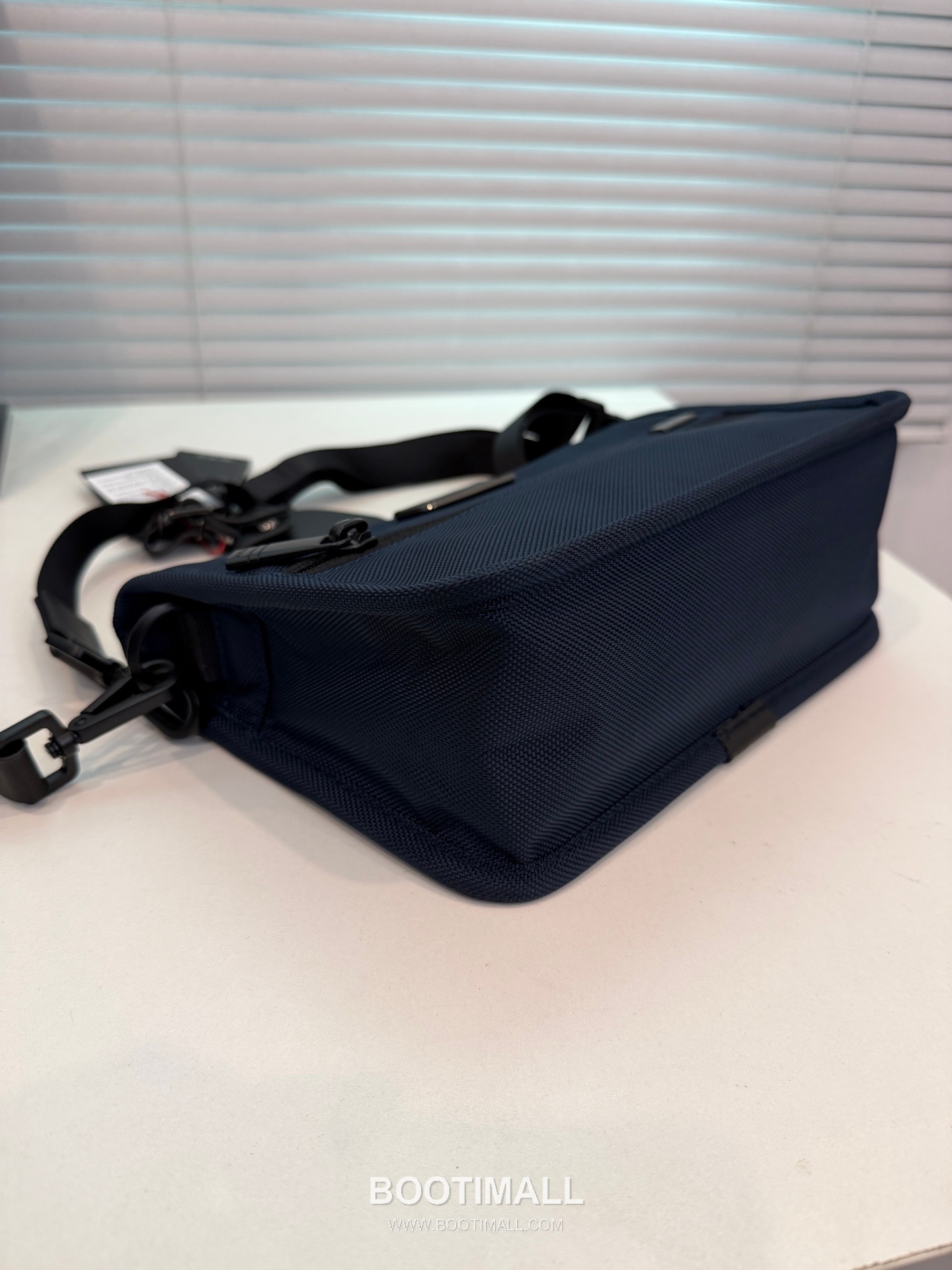 TUMI Alpha 4 Crossbody 2203725 Ballistic Nylon Black Crossbody Bag 투미 알파 4 크로스바디 2203725 발리스틱 나일론 블랙 크로스백 28cm 5