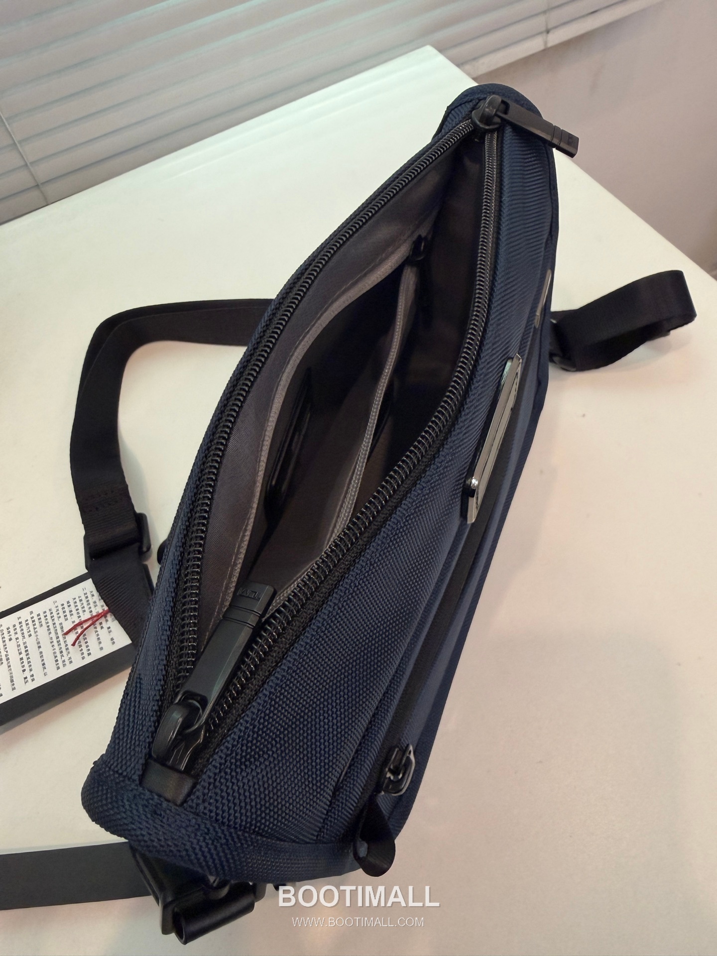 TUMI Alpha 4 Crossbody 2203725 Ballistic Nylon Black Crossbody Bag 투미 알파 4 크로스바디 2203725 발리스틱 나일론 블랙 크로스백 28cm 7