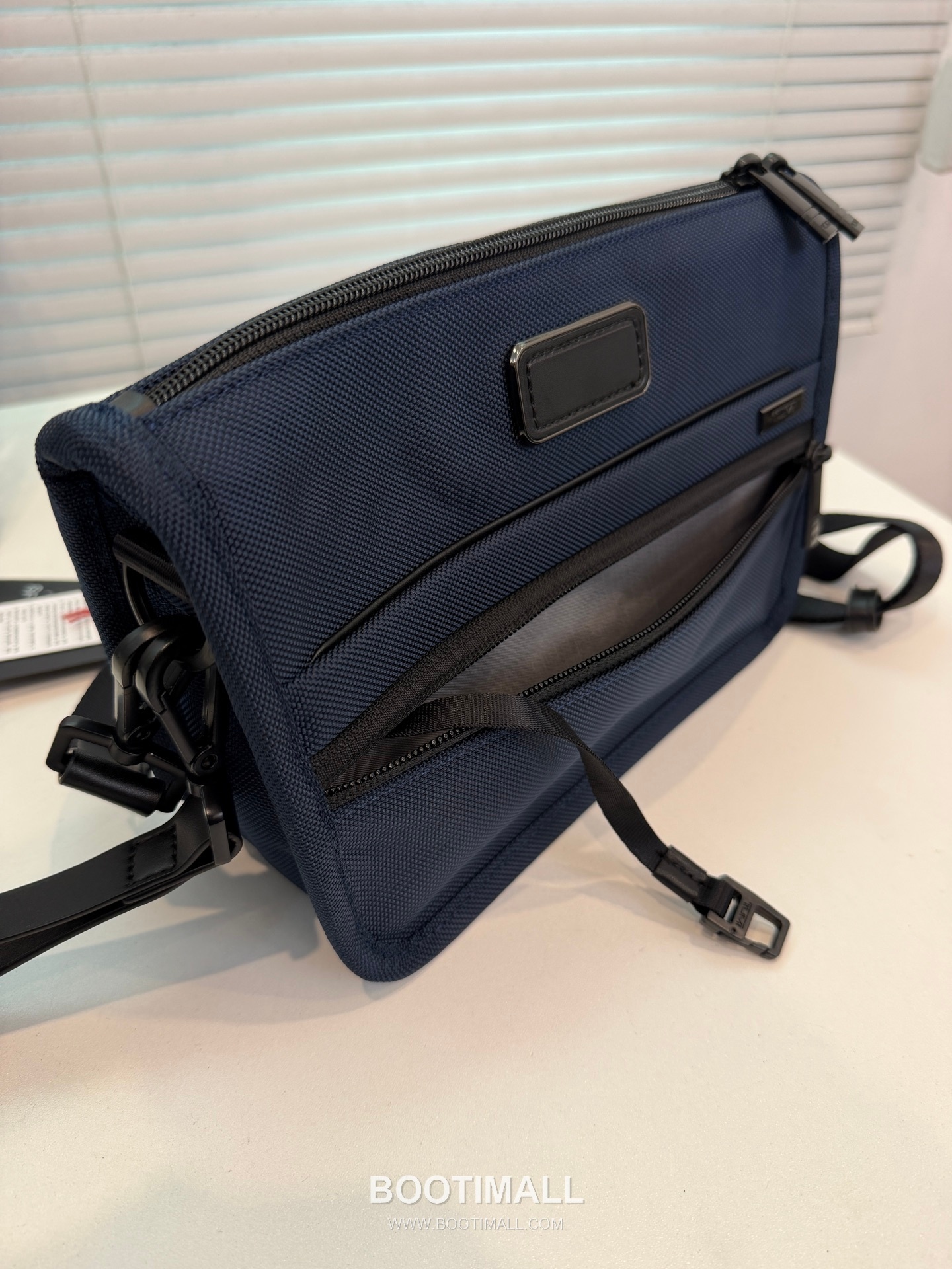 TUMI Alpha 4 Crossbody 2203725 Ballistic Nylon Black Crossbody Bag 투미 알파 4 크로스바디 2203725 발리스틱 나일론 블랙 크로스백 28cm 8