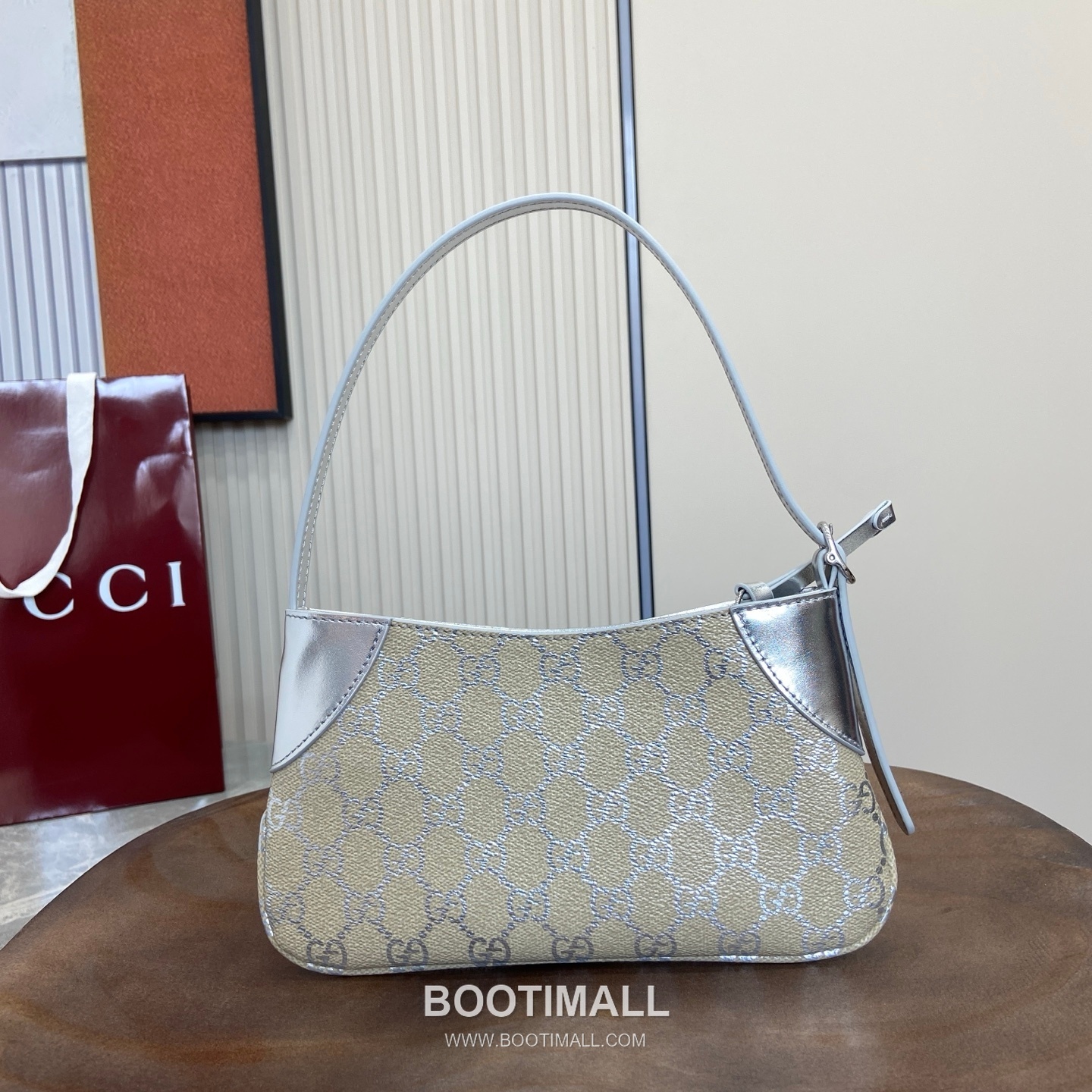 Louis Vuitton GG Emblem Super Mini Shoulder Bag 820696 GG Monogram Coated Canvas Beige Silver Shoulder Bag 루이비통 GG 엠블럼 슈퍼 미니 숄더백 820696 GG 모노그램 코팅 캔버스 베이지 실버 숄더백 23cm 4