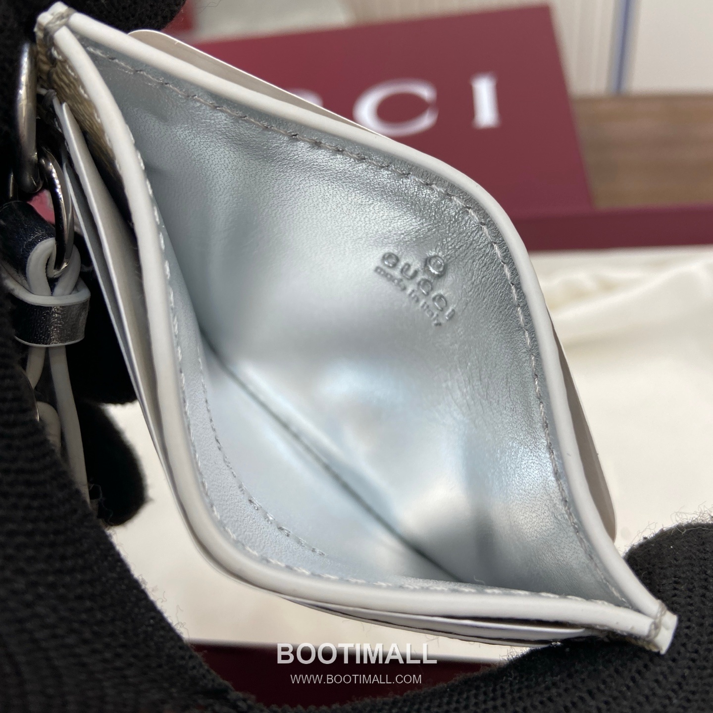 Gucci GG Emblem Card Holder 819121 Coated Canvas with Laminated GG Metallic Pattern Beige Silver Card Holder 구찌 GG 엠블럼 카드홀더 819121 메탈릭 라미네이트 GG 패턴 코팅 캔버스 베이지 실버 카드지갑 10cm 7