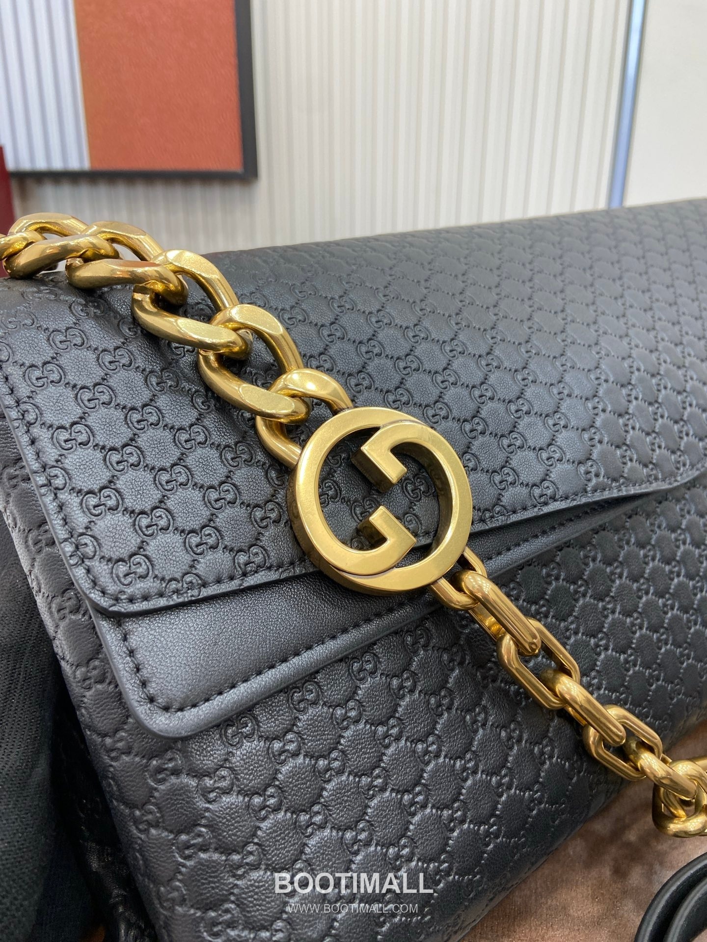 Marmont Large Shoulder Bag 857362 GG Embossed Leather Black Shoulder Bag 마몽 라지 숄더백 857362 GG 엠보싱 레더 블랙 숄더백 36cm 6