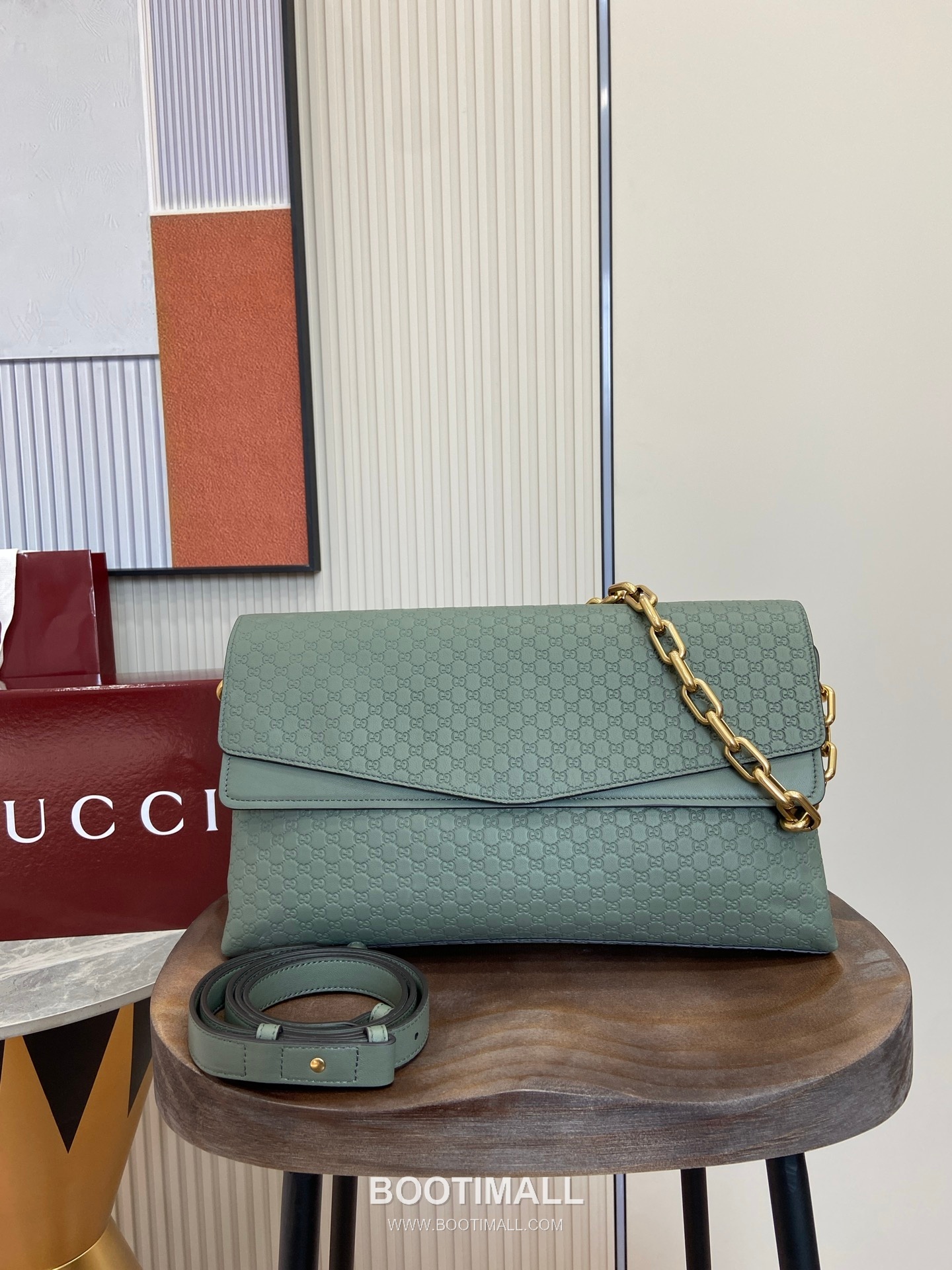GG Marmont Large Shoulder Bag 857362 Embossed Leather Gray Green Shoulder Bag GG 마몽 라지 숄더백 857362 엠보싱 레더 그레이 그린 숄더백 36cm 1