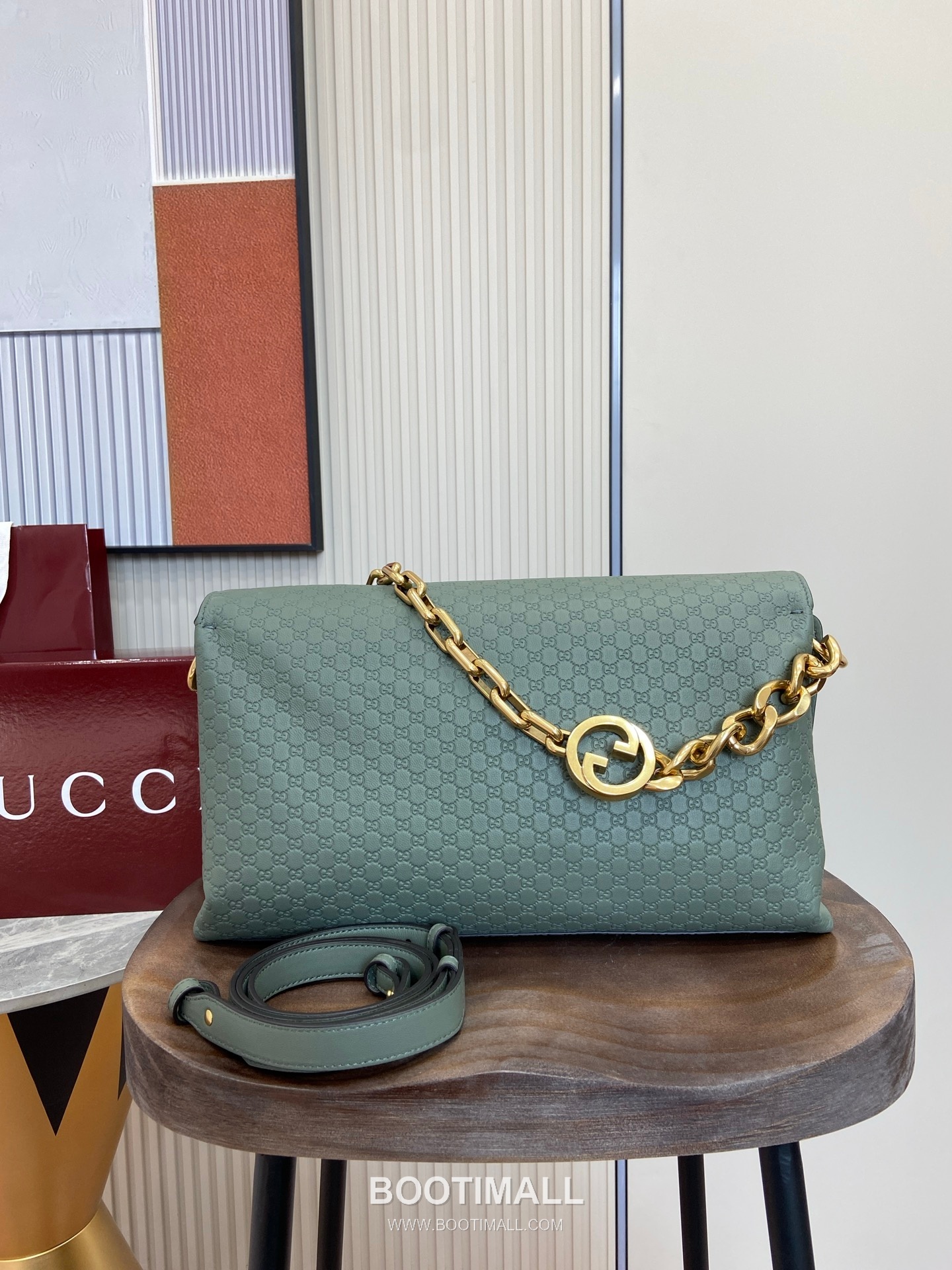 GG Marmont Large Shoulder Bag 857362 Embossed Leather Gray Green Shoulder Bag GG 마몽 라지 숄더백 857362 엠보싱 레더 그레이 그린 숄더백 36cm 3