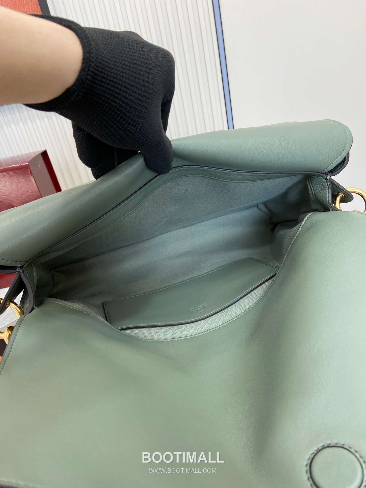 GG Marmont Large Shoulder Bag 857362 Embossed Leather Gray Green Shoulder Bag GG 마몽 라지 숄더백 857362 엠보싱 레더 그레이 그린 숄더백 36cm 8