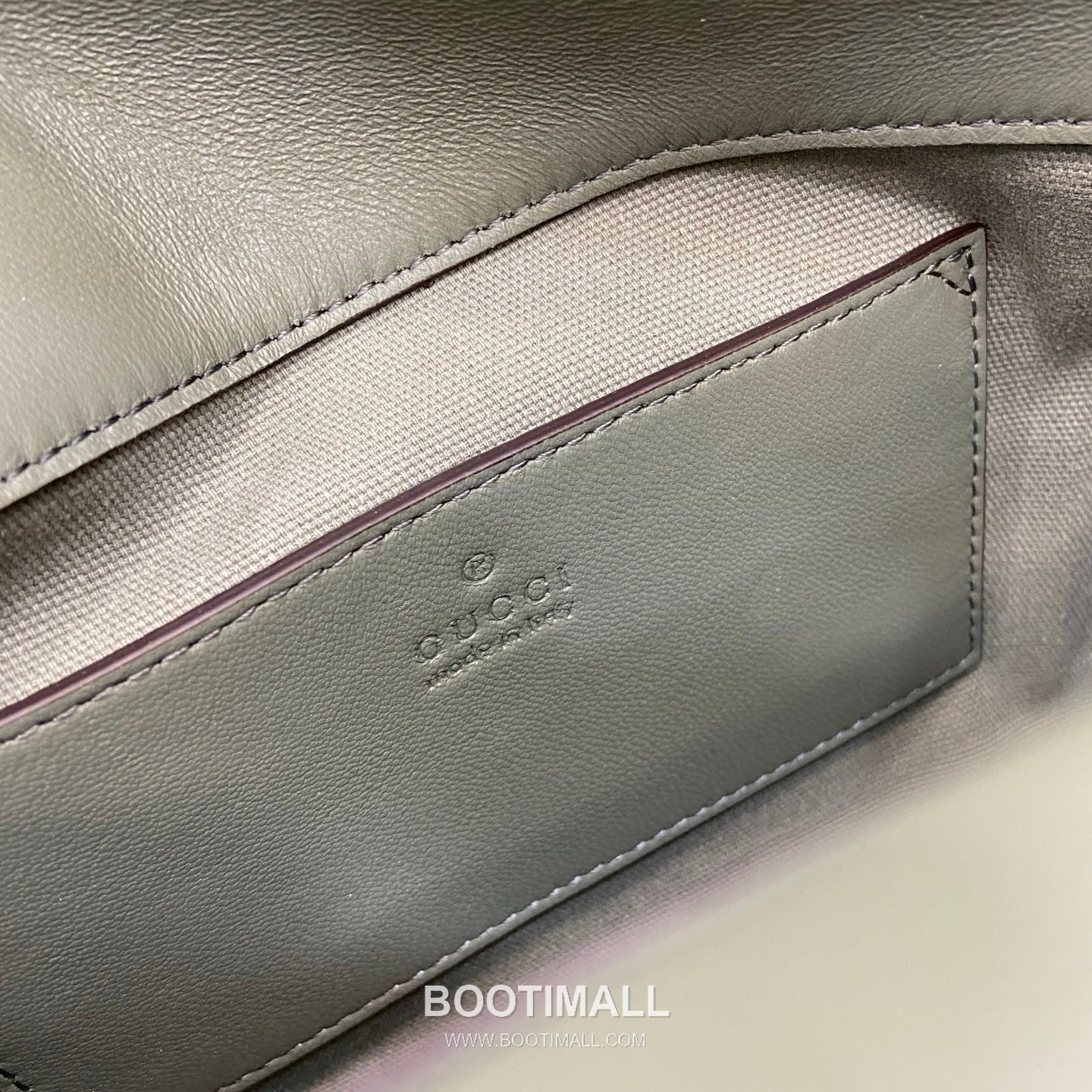 GG Marmont Matelassé 857622 Matelassé Leather Gray Green Shoulder Bag GG 마몽 마틀라세 857622 마틀라세 레더 그레이 그린 숄더백 28cm 9