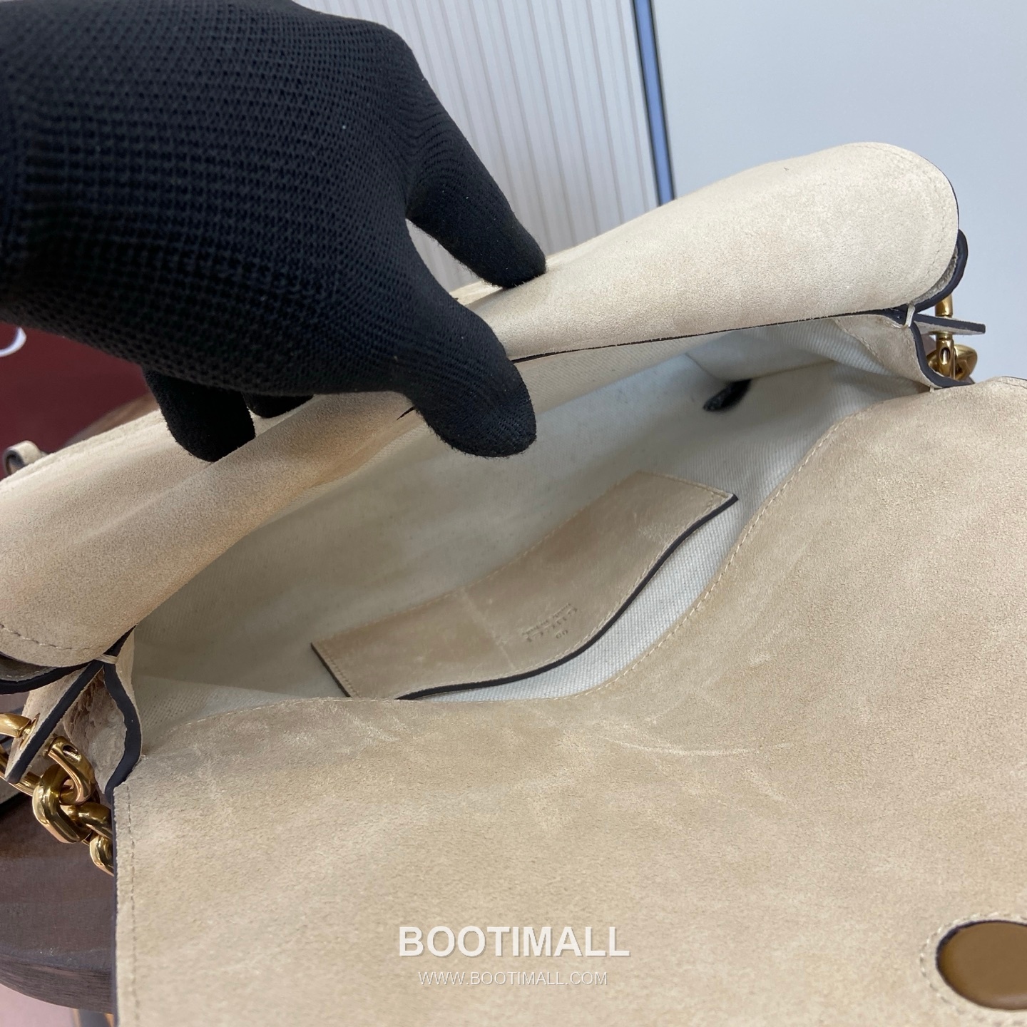 Gucci GG Marmont Matelassé Top Handle Bag GG Velvet & Embossed Leather Brown Top Handle Bag 구찌 GG 마몽 마틀라쎄 탑핸들백 857622 GG 벨벳 & 엠보싱 레더 브라운 탑핸들백 28cm 9