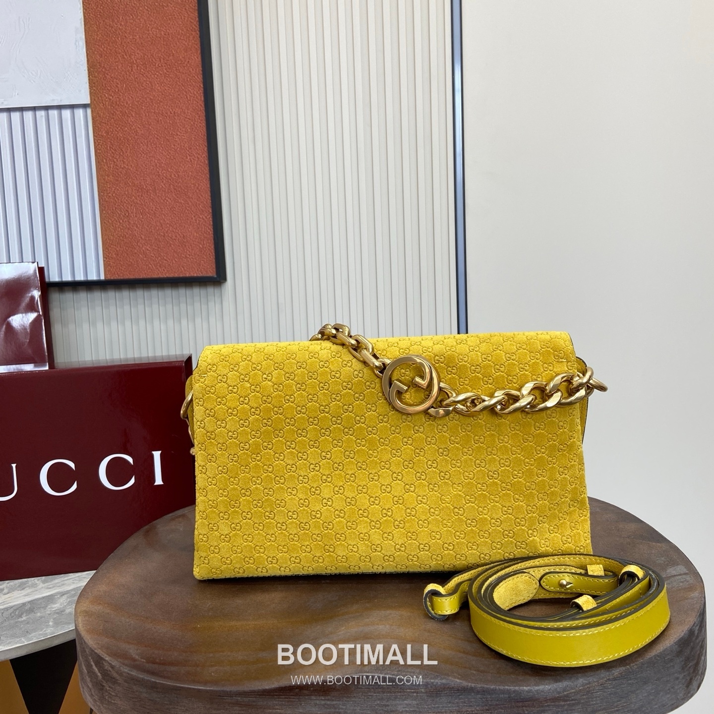 Gucci GG Marmont 857622 GG Velvet with Embossing Yellow Shoulder Bag 구찌 GG 마몽 857622 GG 벨벳 엠보싱 옐로우 숄더백 28cm 3