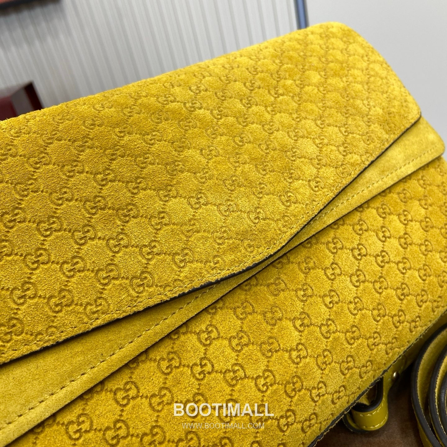 Gucci GG Marmont 857622 GG Velvet with Embossing Yellow Shoulder Bag 구찌 GG 마몽 857622 GG 벨벳 엠보싱 옐로우 숄더백 28cm 6