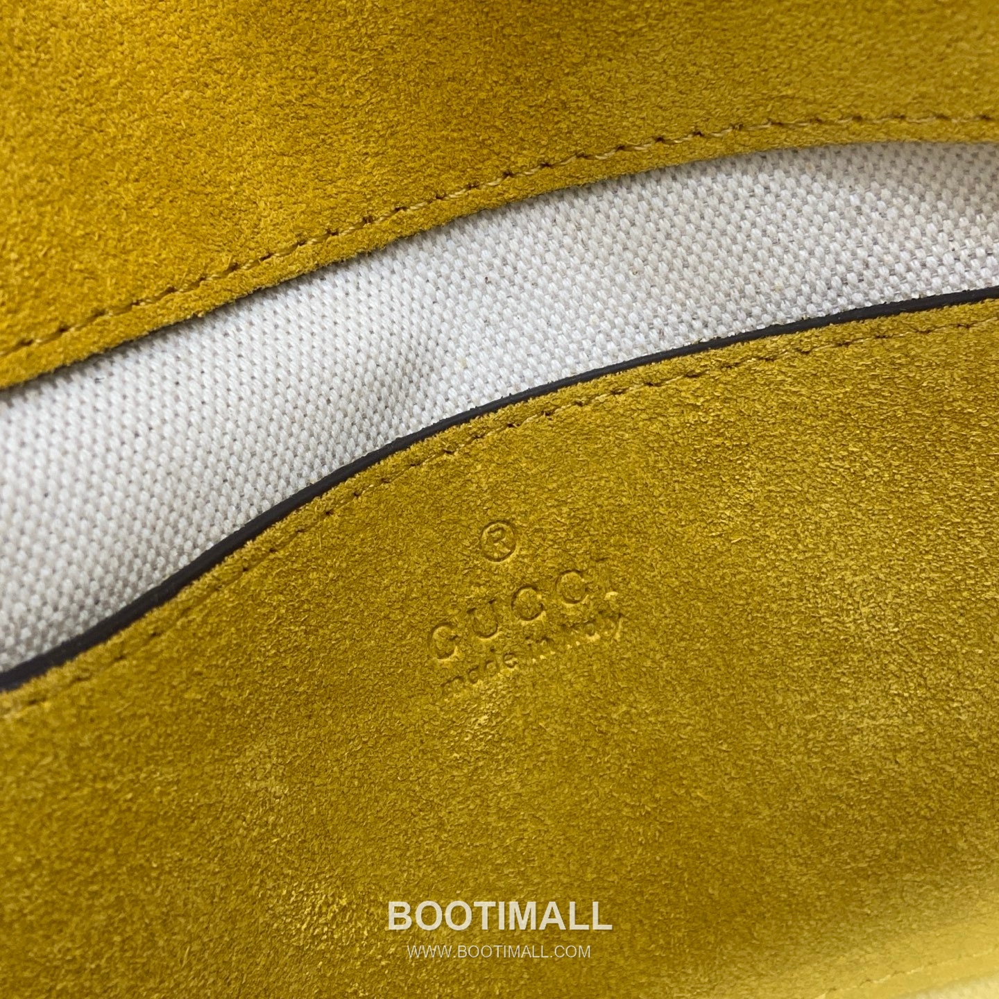 Gucci GG Marmont 857622 GG Velvet with Embossing Yellow Shoulder Bag 구찌 GG 마몽 857622 GG 벨벳 엠보싱 옐로우 숄더백 28cm 9