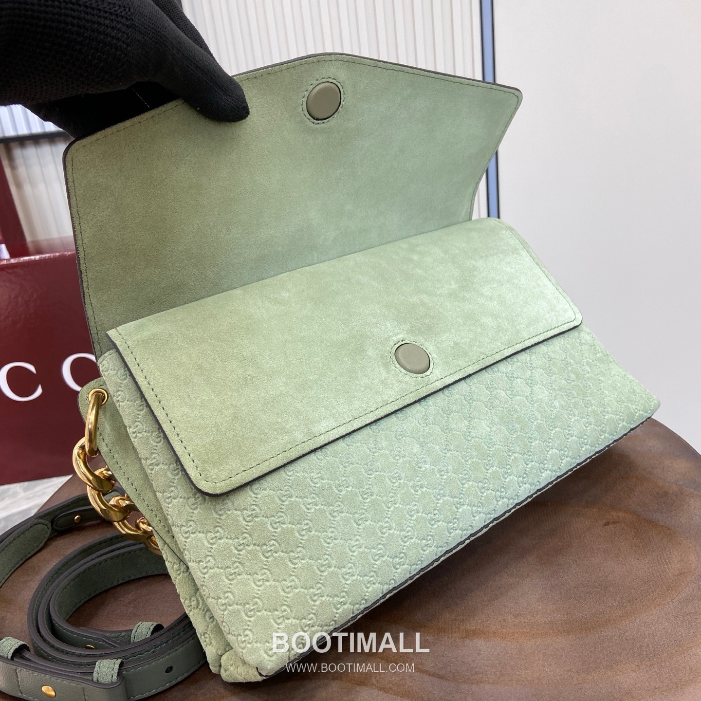 Gucci GG Marmont Matelassé Top Handle Bag GG Velvet & Embossed Leather Brown Top Handle Bag 구찌 GG 마몽 마틀라쎄 탑핸들백 857622 GG 벨벳 & 엠보싱 레더 브라운 탑핸들백 28cm 8