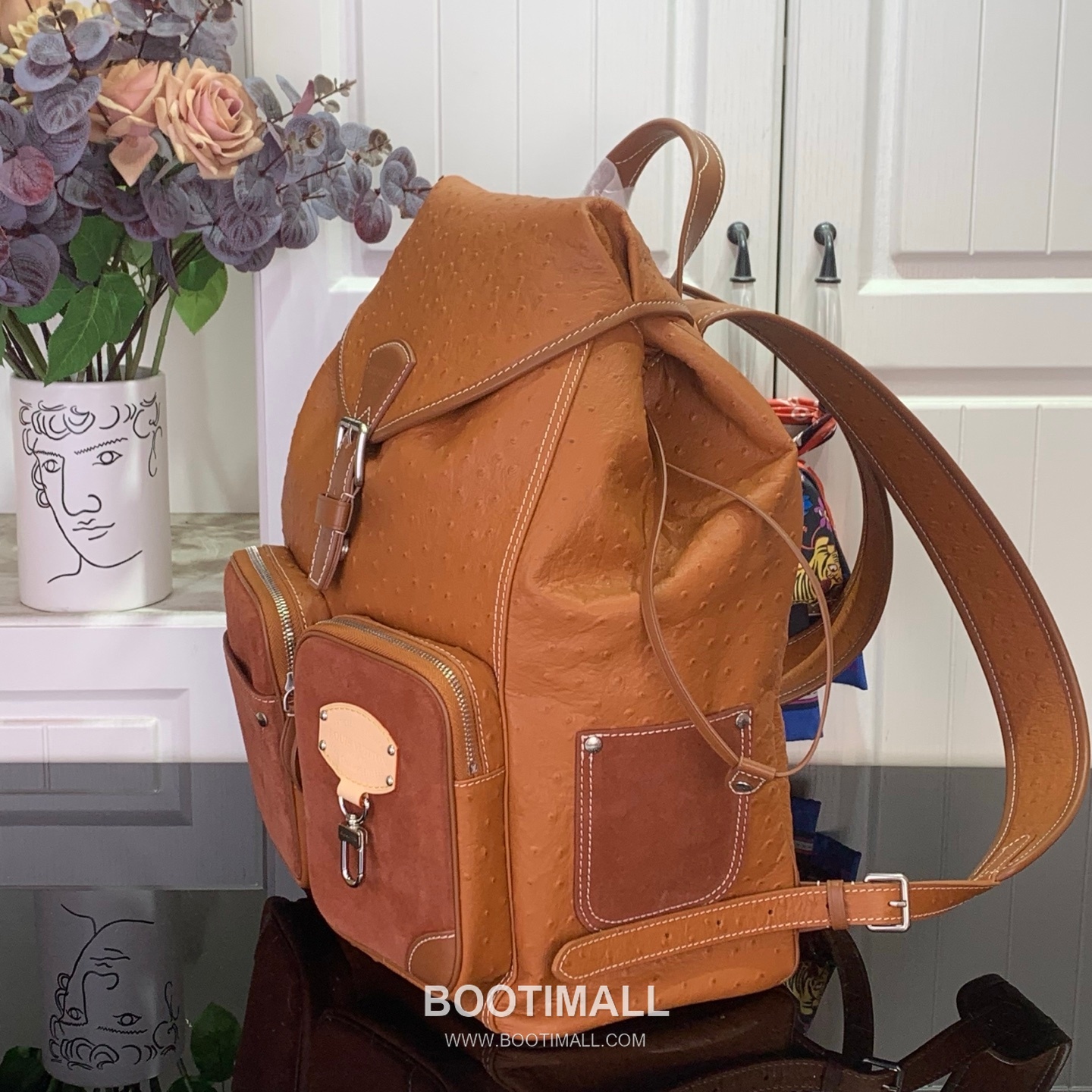 Louis Vuitton Cargo Ostrich Embossed Calfskin Leather Brown Backpack 루이비통 몽수리 카고 M89112 타조문양 카프스킨 레더 브라운 백팩 40cm 2