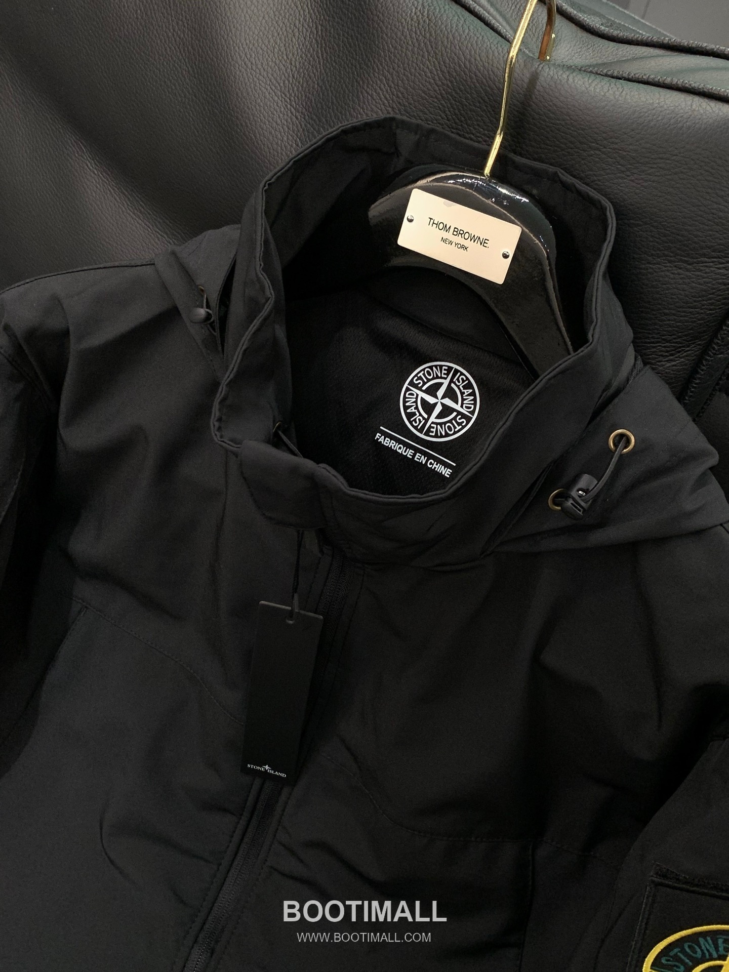 Stone Island Embroidered Logo Hooded Jacket Cotton Blend 4 Colors Available Jacket 엠브로이더리 로고 후드 자켓 코튼 혼방 4컬러 전개 자켓 S, M, L, XL 4