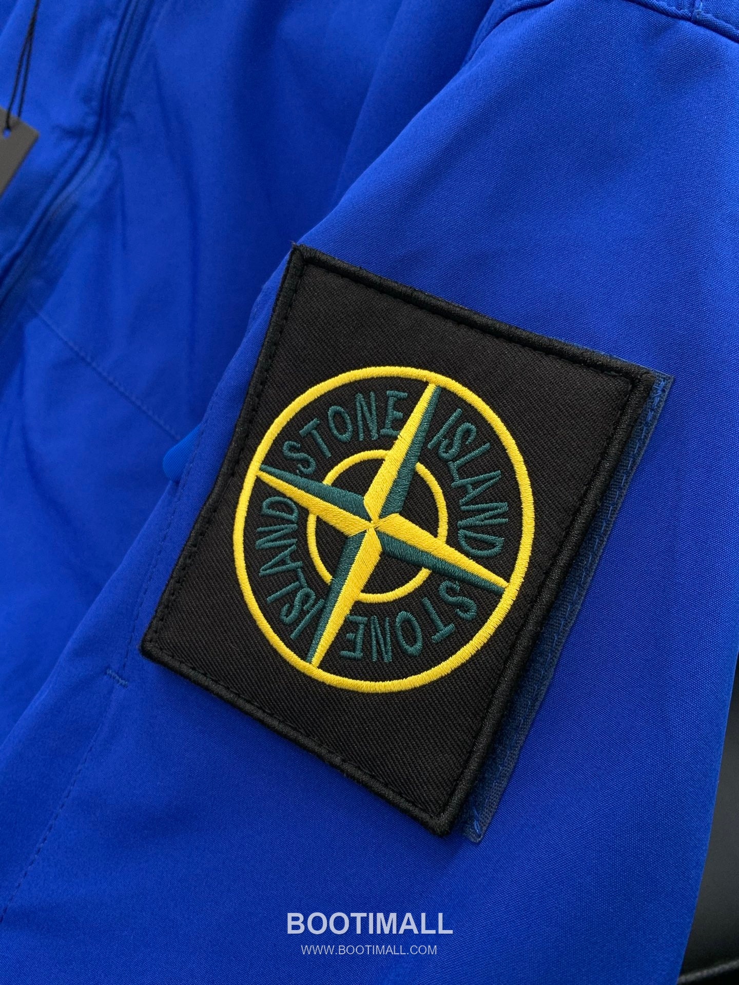 Stone Island Embroidered Logo Hooded Jacket Cotton Blend 4 Colors Available Jacket 엠브로이더리 로고 후드 자켓 코튼 혼방 4컬러 전개 자켓 5