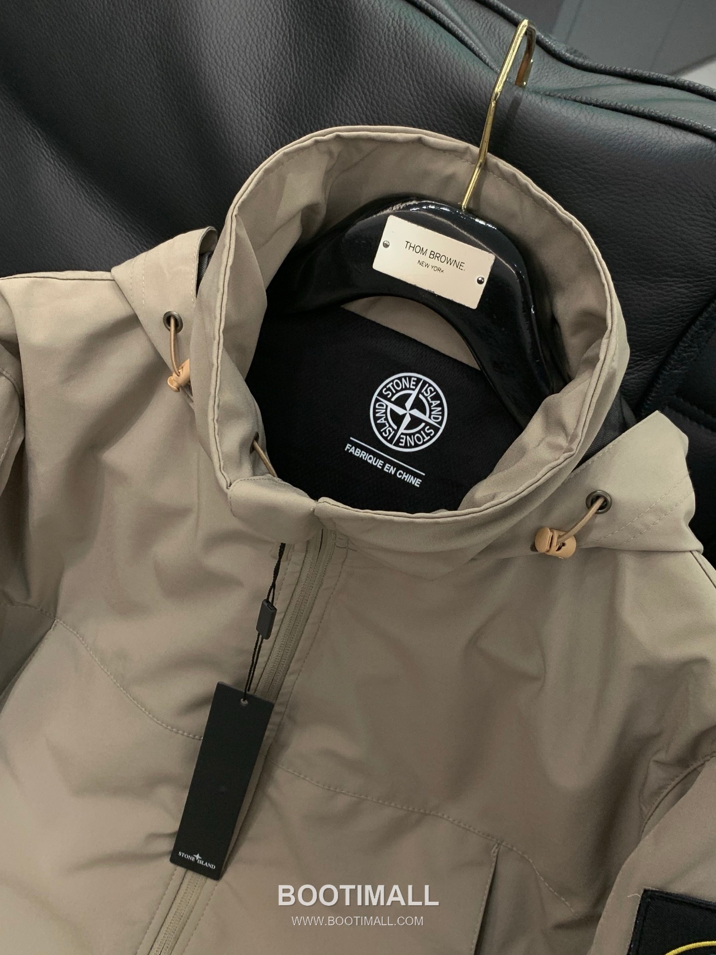 Stone Island Embroidered Logo Hooded Jacket Cotton Blend 4 Colors Available Jacket 엠브로이더리 로고 후드 자켓 코튼 혼방 4컬러 전개 자켓 4