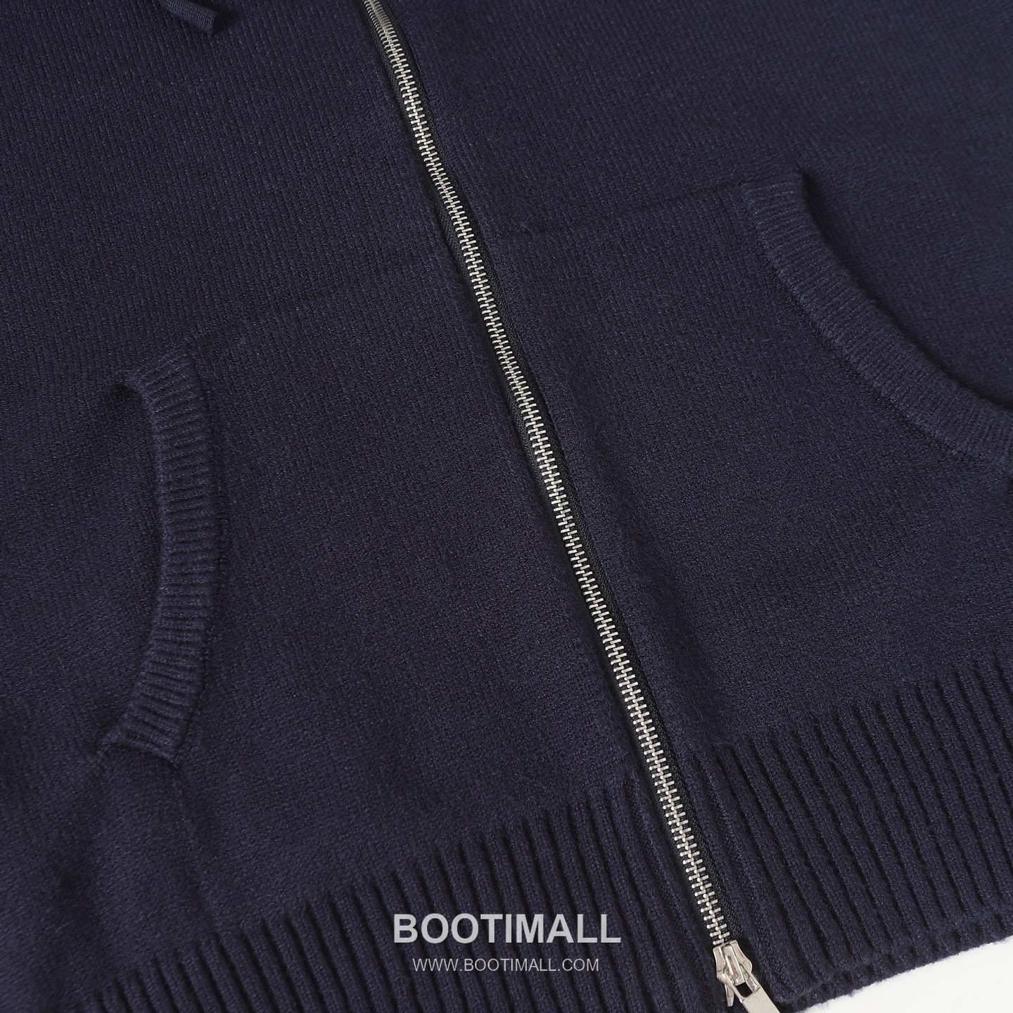 Thom Browne 4-Bar Sailboat Zip-Up Cardigan Wool Blend Navy / Gray Cardigan 톰브라운 4바 세일보트 집업 카디건 울 혼방 네이비 / 그레이 카디건 -2 13