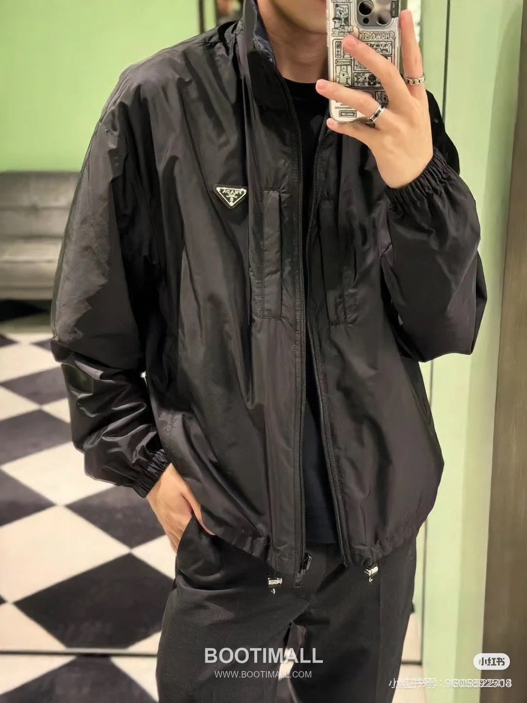 Prada Re-Nylon Reversible Logo Jacket Nylon Two-Tone Jacket 프라다 리나일론 리버서블 로고 자켓 나일론 투톤 자켓 S, M, L, XL 11