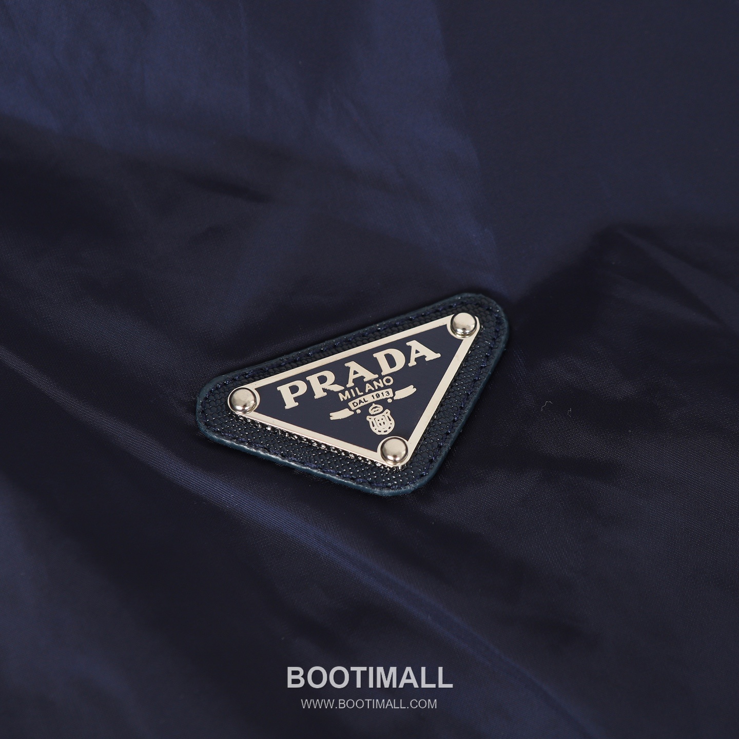 Prada Re-Nylon Reversible Logo Jacket Nylon Two-Tone Jacket 프라다 리나일론 리버서블 로고 자켓 나일론 투톤 자켓 S, M, L, XL 16