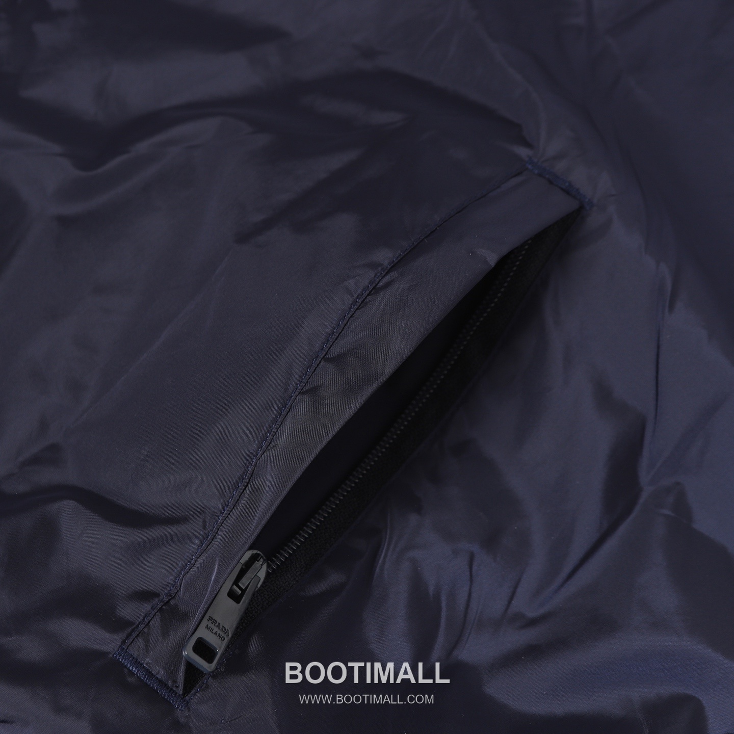 Prada Re-Nylon Reversible Logo Jacket Nylon Two-Tone Jacket 프라다 리나일론 리버서블 로고 자켓 나일론 투톤 자켓 S, M, L, XL 18
