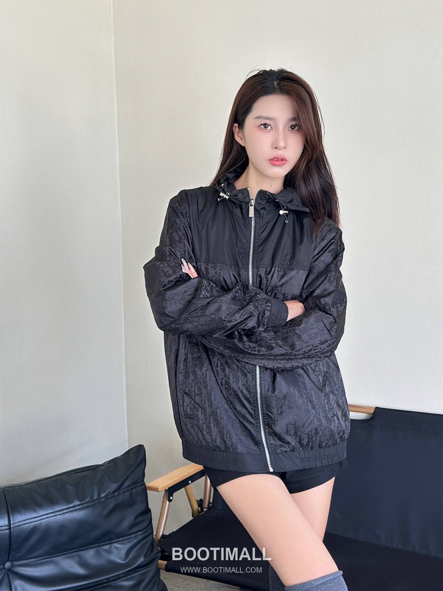 Dior Oblique Logo All-Over Print Color Block Hooded Jacket Polyester Blend Black Jacket 디올 오블리크 로고 올오버 프린트 컬러 블록 후드 자켓 폴리에스터 혼방 블랙 자켓 S, M, L, XL 4