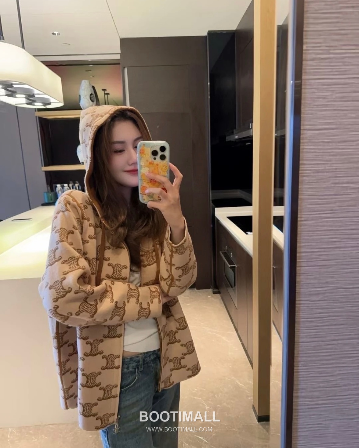 Celine Reversible Hooded Jacket Fabric Blend Brown/White Jacket 셀린느 리버서블 후드 자켓 패브릭 블렌드 브라운/화이트 자켓 1