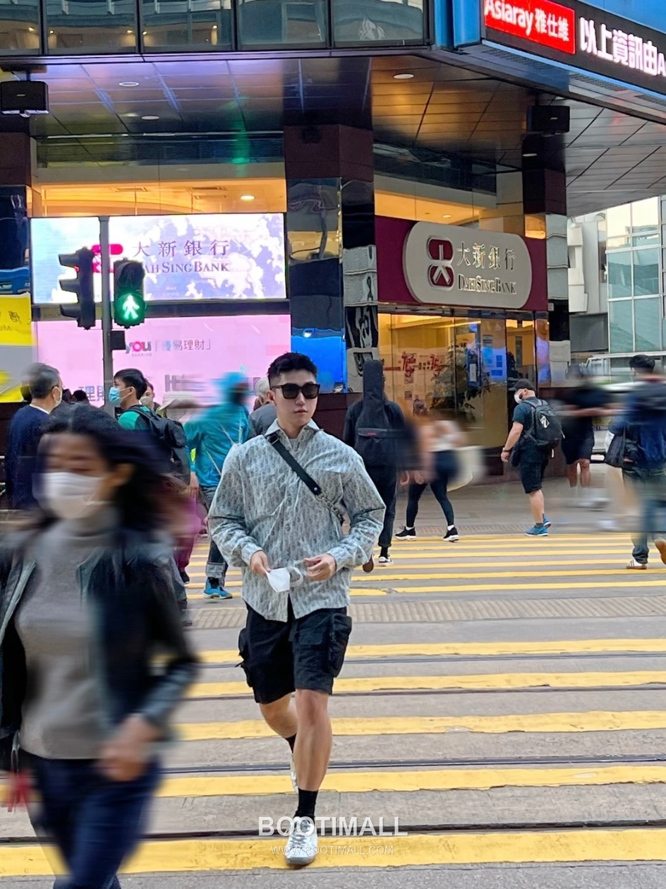 Dior Oblique Logo Jacquard Denim Shirt Denim Light Blue Shirt 디올 오블리크 로고 자카드 데님 셔츠 데님 라이트 블루 셔츠 38, 39, 40, 41 5