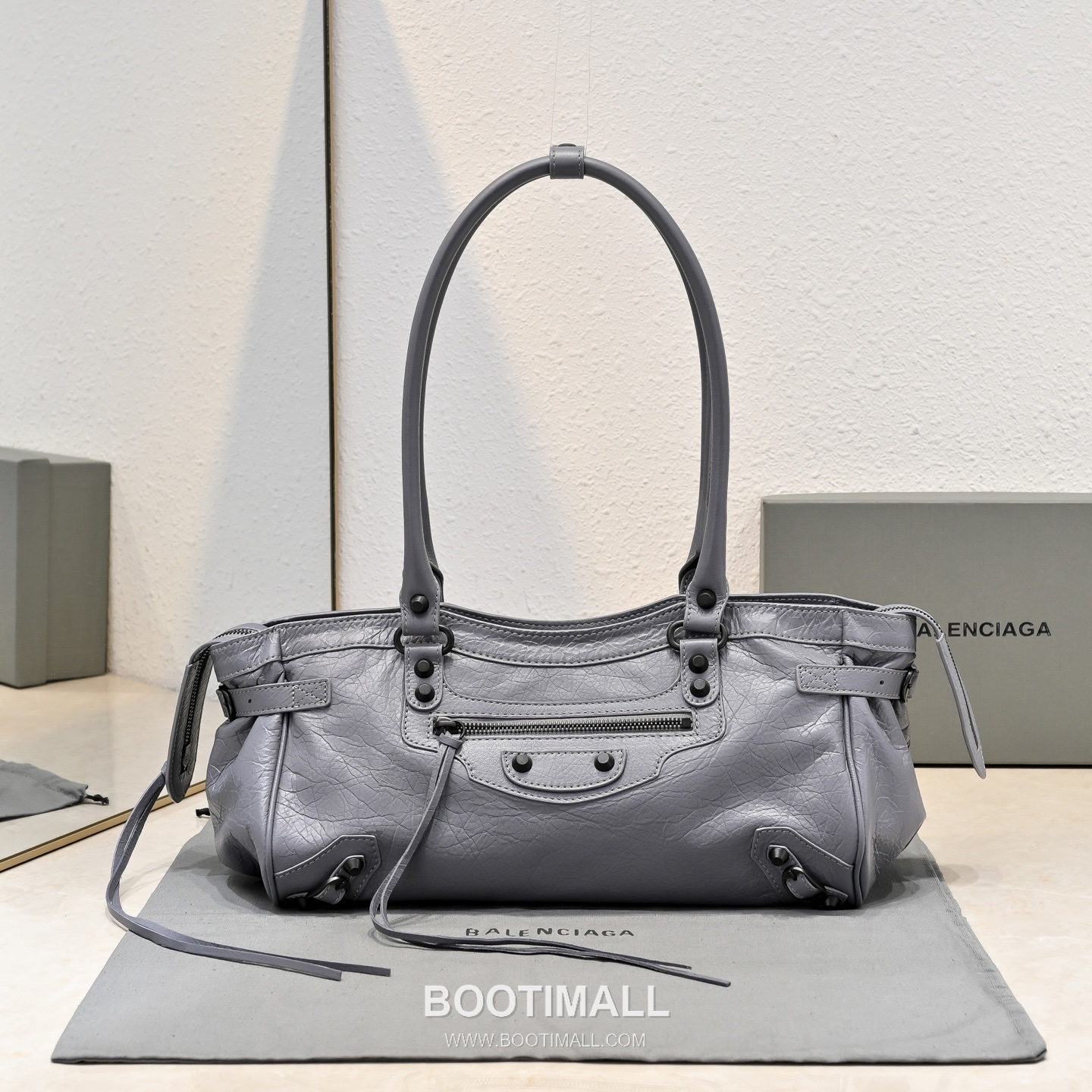 Balenciaga City Shoulder Strap Lambskin Leather Gray Shoulder Bag 발렌시아가 시티 숄더 스트랩 머신 스티치 램스킨 레더 그레이 숄더백 35cm 1
