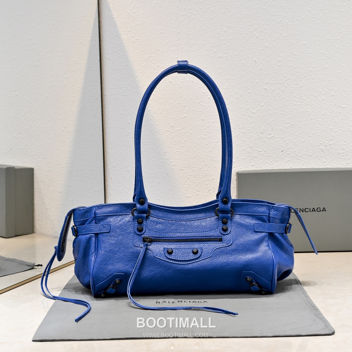 Balenciaga Motorcycle Bag Lambskin Leather Blue Shoulder Bag 발렌시아가 모터사이클 백 램스킨 레더 블루 숄더백 30cm 1