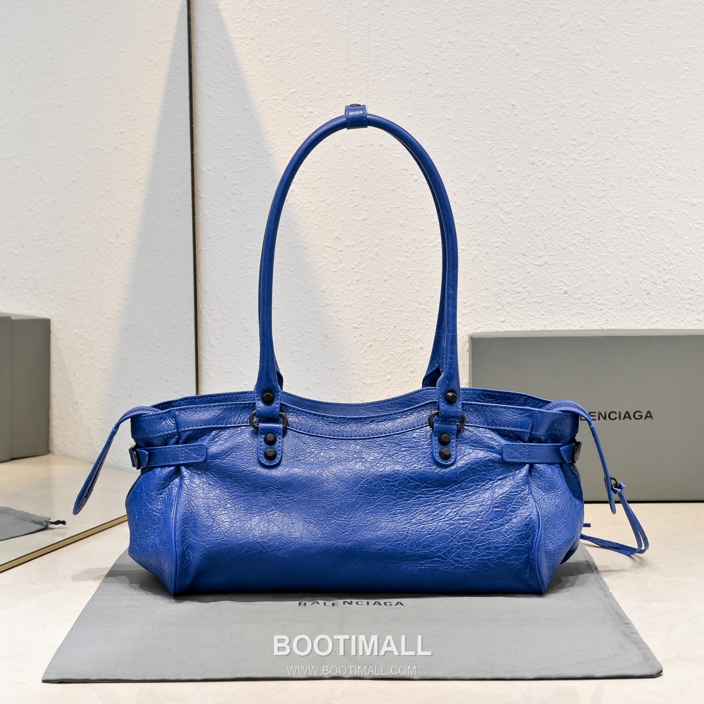 Balenciaga Motorcycle Bag Lambskin Leather Blue Shoulder Bag 발렌시아가 모터사이클 백 램스킨 레더 블루 숄더백 30cm 9