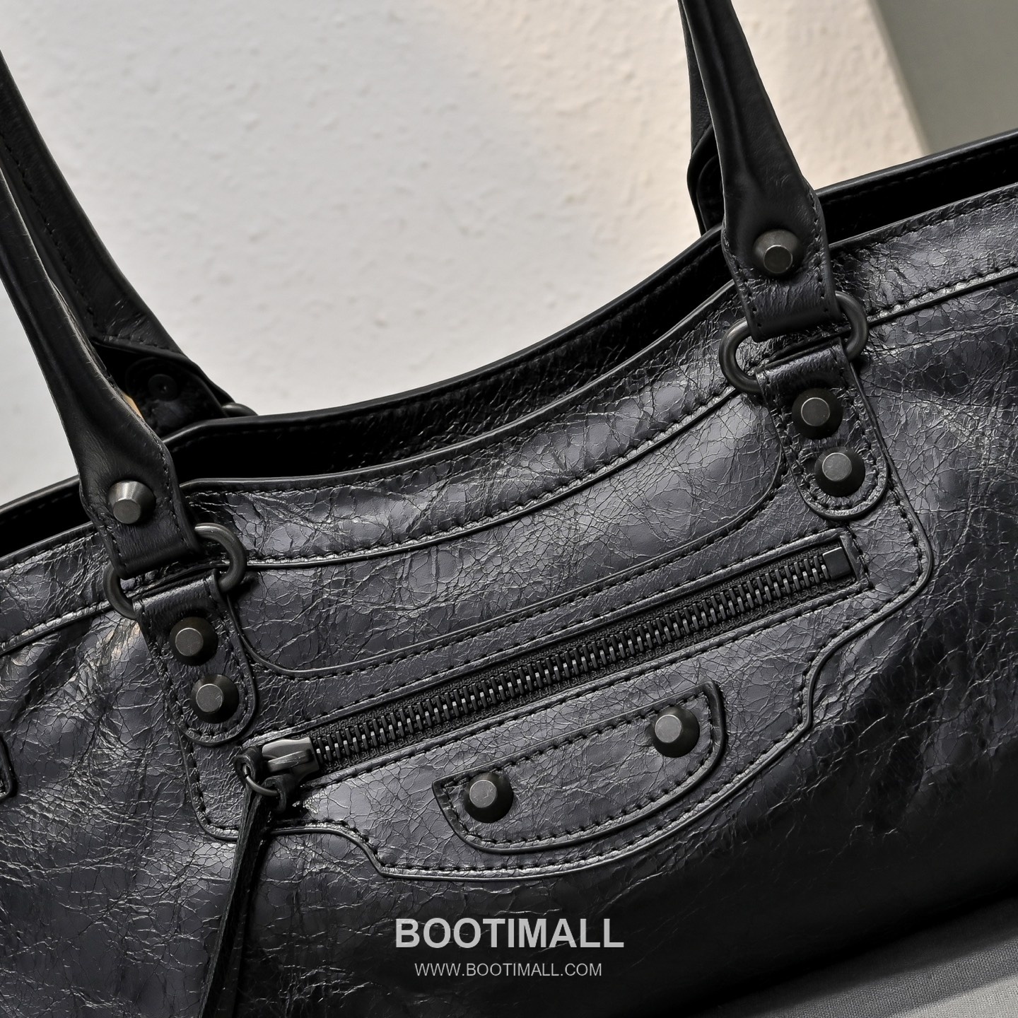 Balenciaga Motorcycle Bag Lambskin Leather Black Shoulder Bag 발렌시아가 모터사이클 바이커백 램스킨 레더 블랙 숄더백 30cm 7