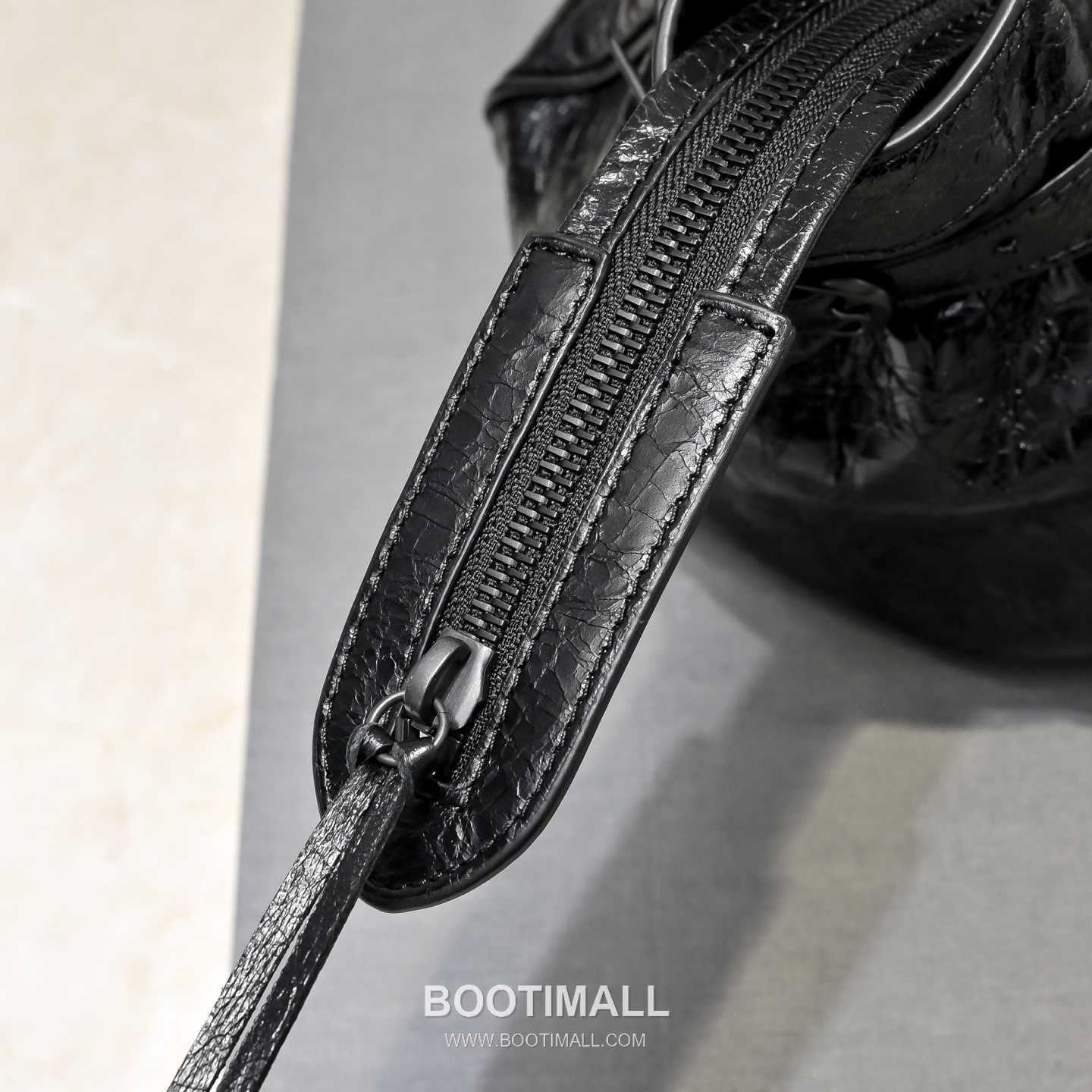 Balenciaga Motorcycle Bag Lambskin Leather Black Shoulder Bag 발렌시아가 모터사이클 바이커백 램스킨 레더 블랙 숄더백 30cm 8