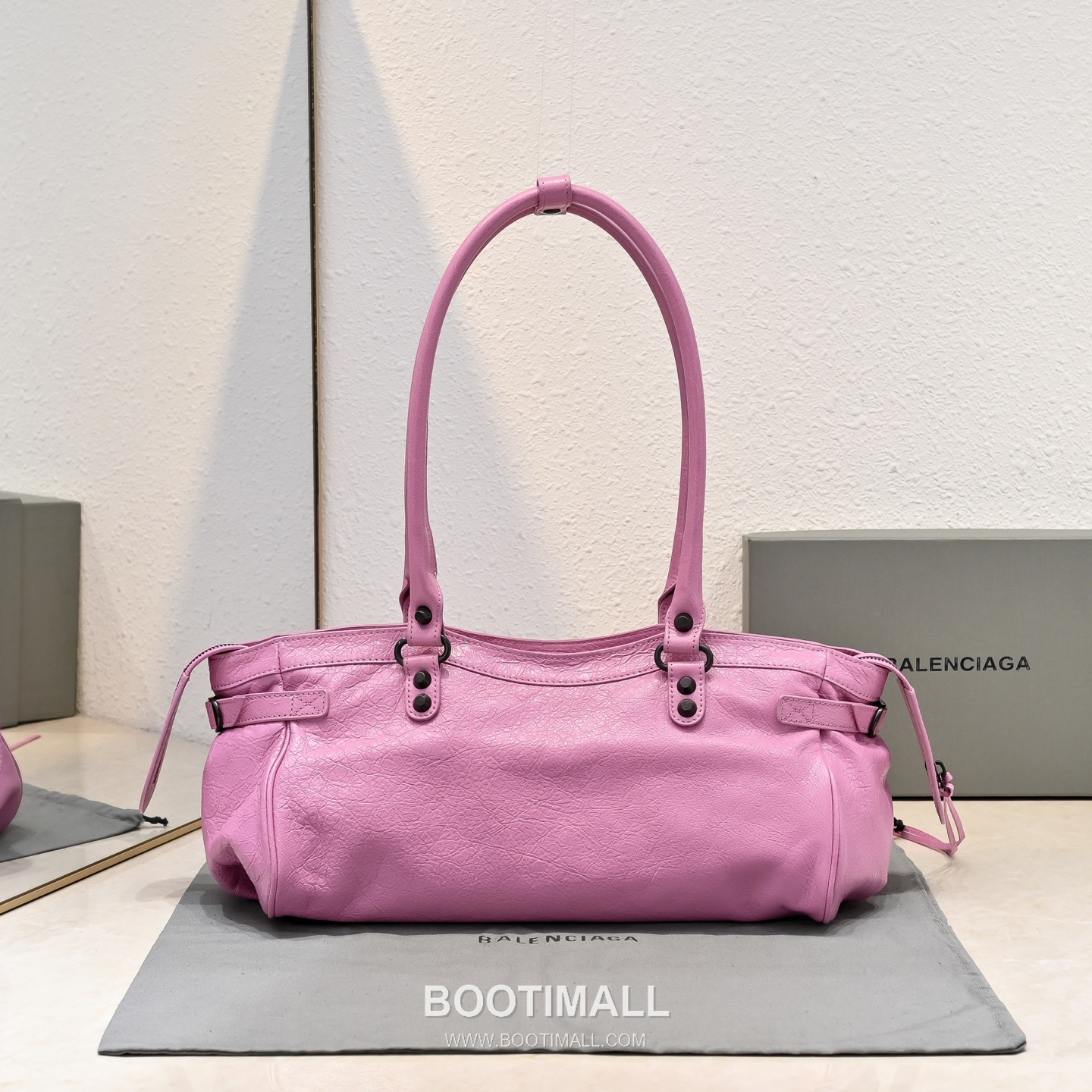 Balenciaga Motorcycle City Bag Lambskin Leather Rose Pink Shoulder Bag 발렌시아가 모터사이클 시티백 램스킨 레더 로즈 핑크 숄더백 38cm 4