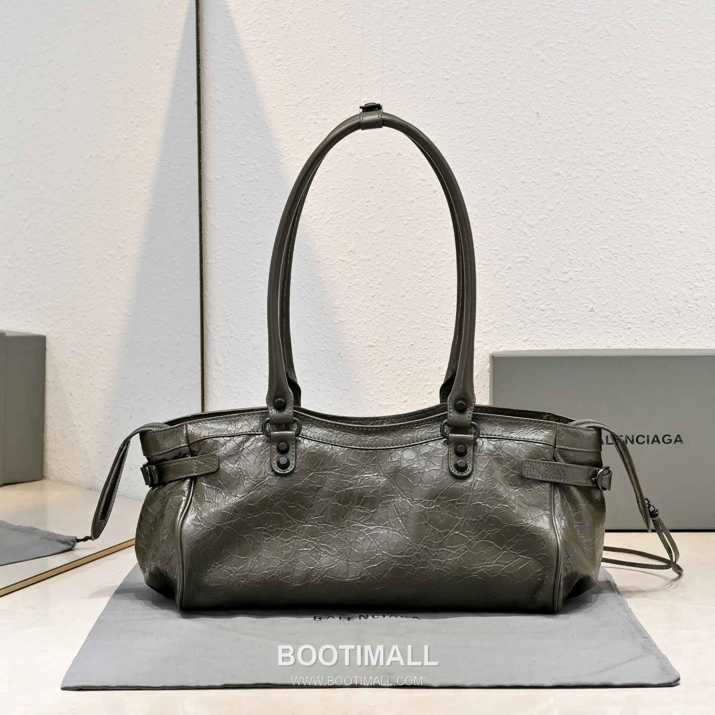 Balenciaga Le Cagole Mini Shoulder Bag Lambskin Leather Olive Green Shoulder Bag 발렌시아가 르 카골 미니 숄더백 램스킨 레더 올리브 그린 숄더백 28cm 8
