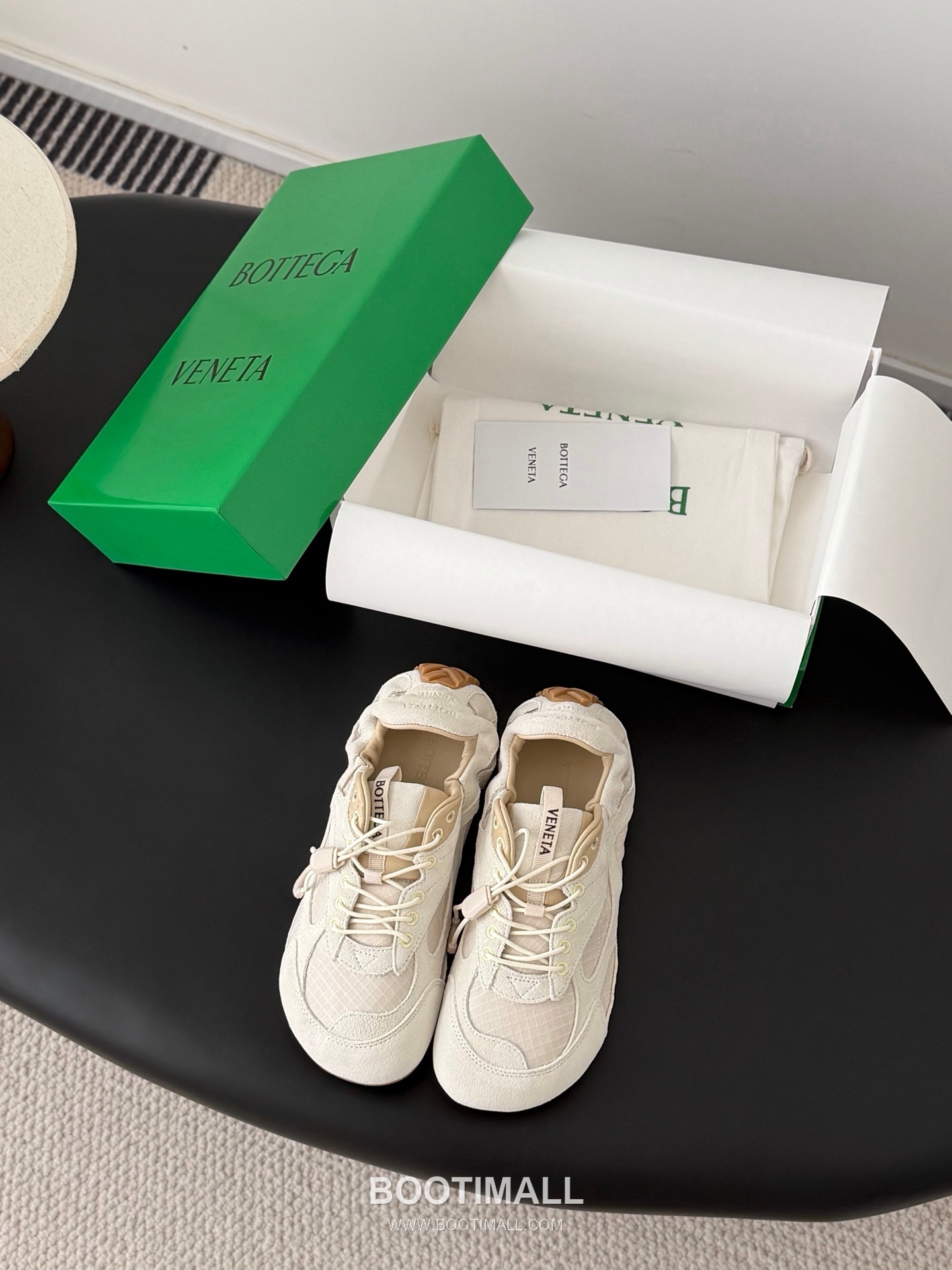 Bottega Veneta Summer 26 Suede Sneakers Suede White Sneakers 보테가 베네타 서머 26 스웨이드 스니커즈 스웨이드 화이트 스니커즈 1